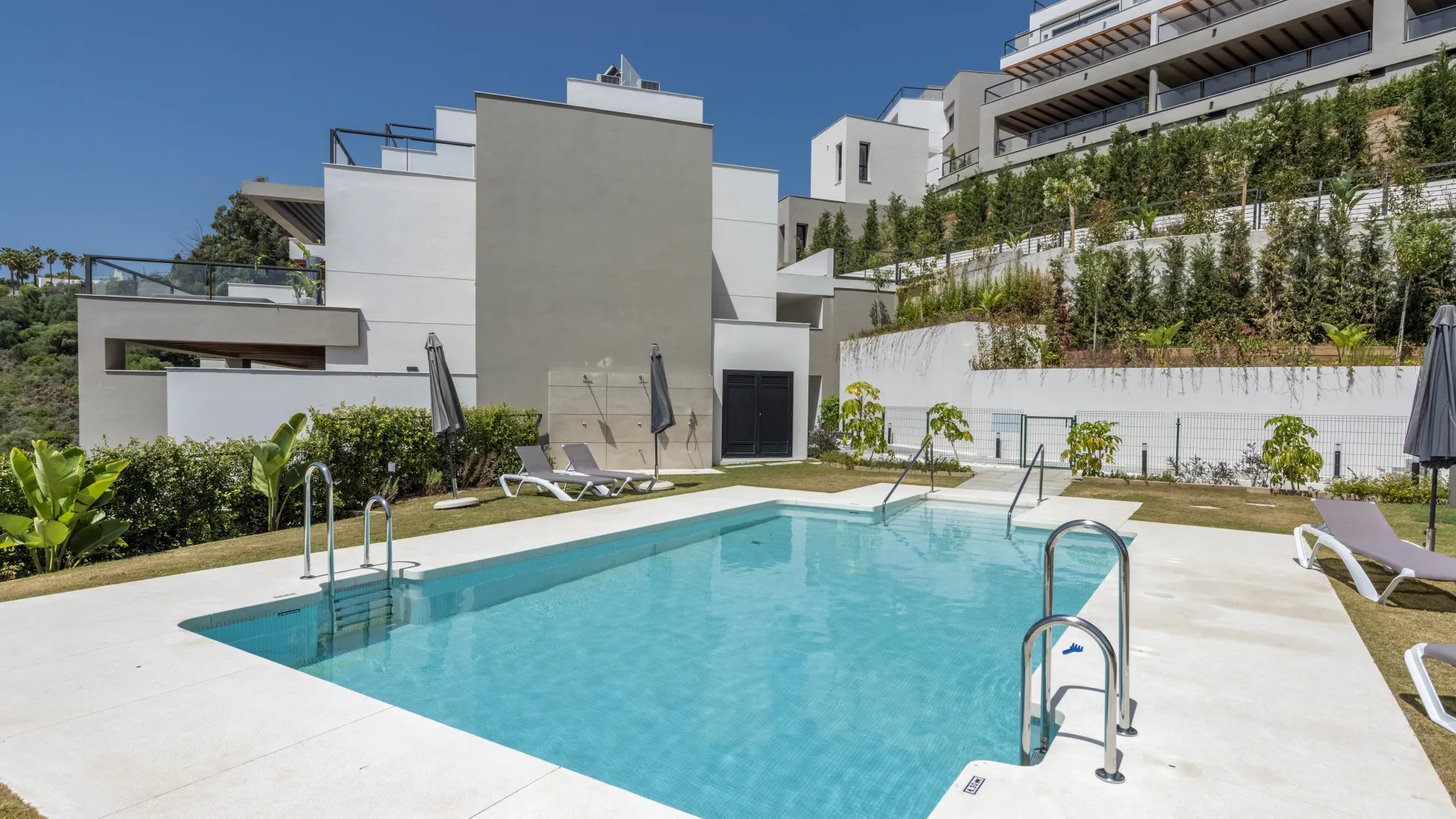 2 bedrooms apartment for sale in Marbella Lake