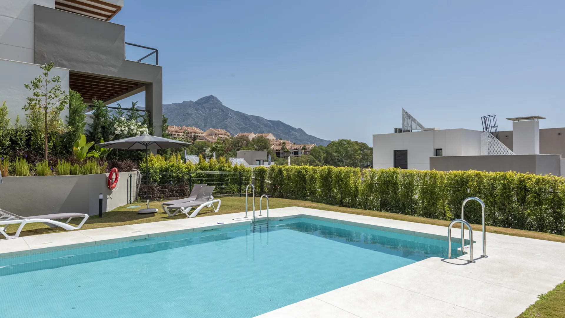 2 bedrooms apartment for sale in Marbella Lake