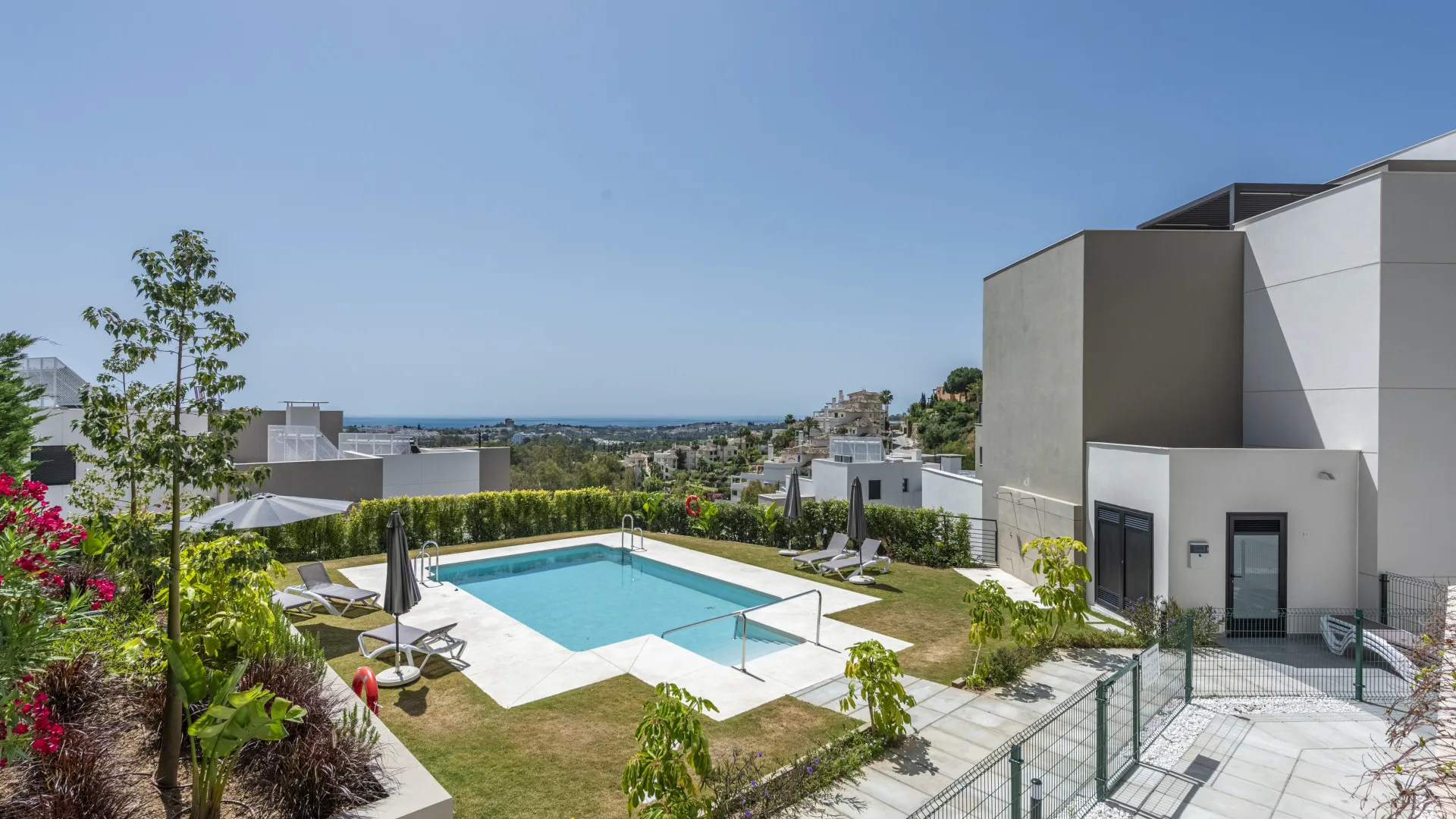2 bedrooms apartment for sale in Marbella Lake