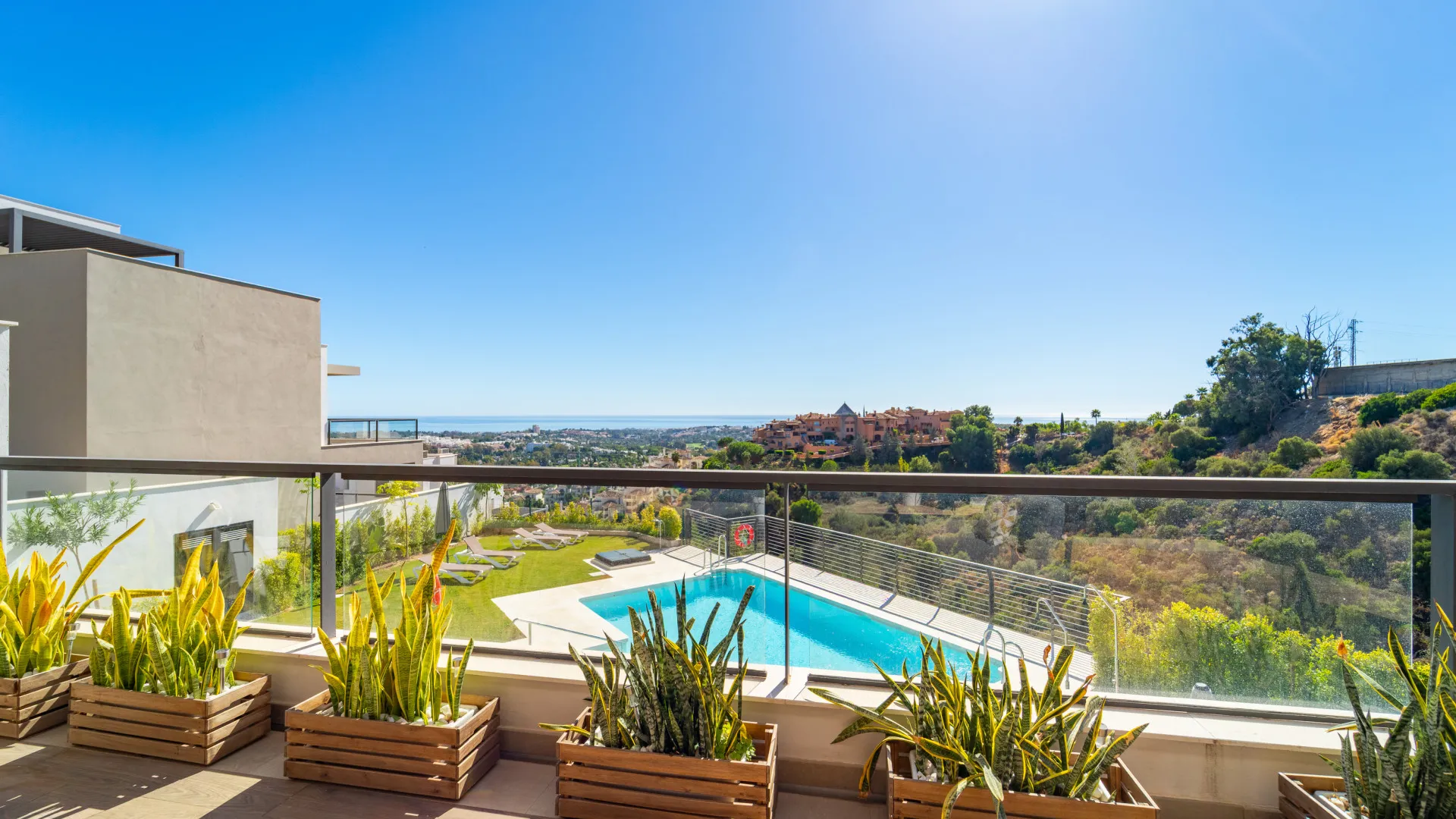 2 bedrooms apartment for sale in Marbella Lake