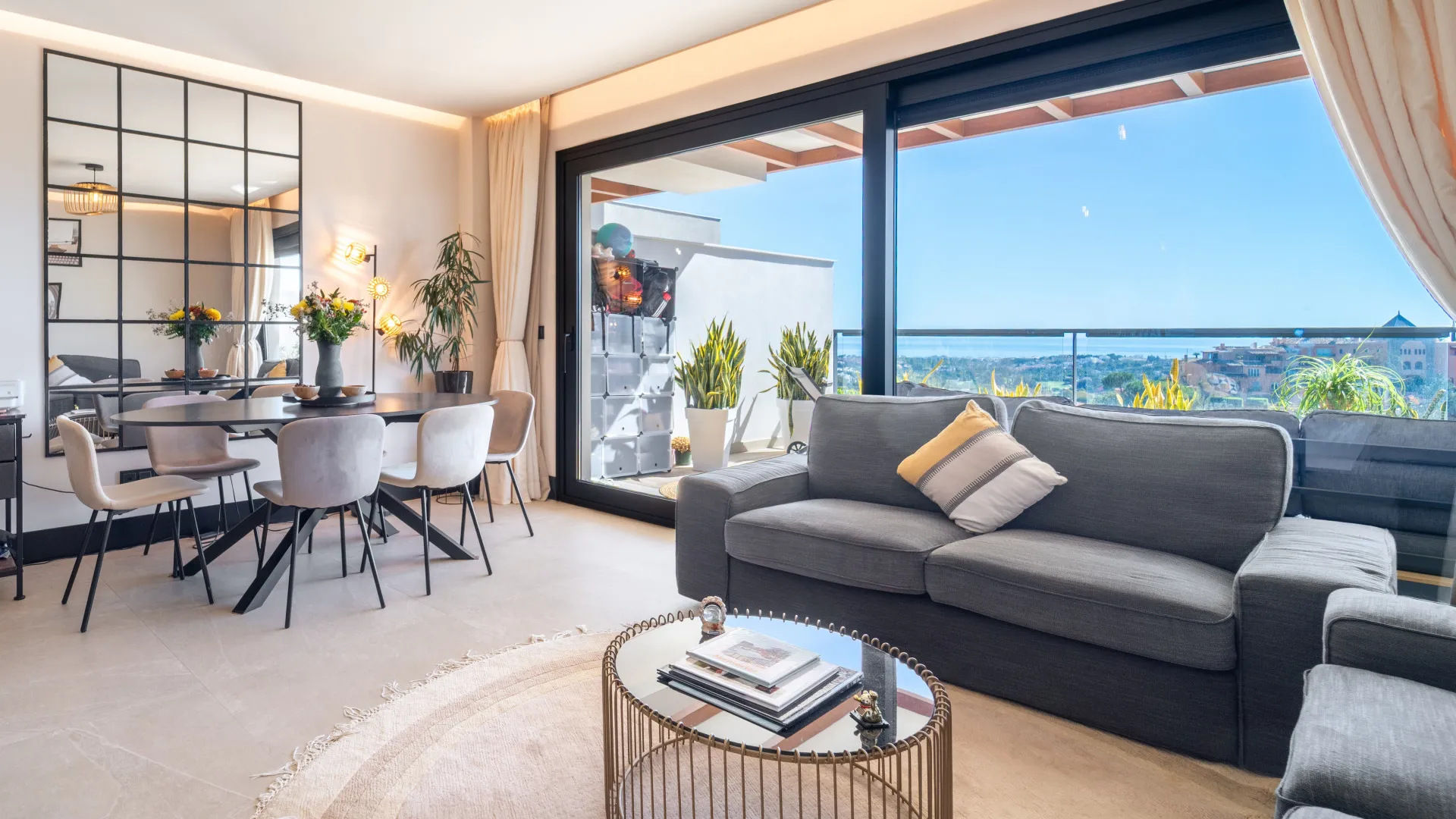 2 bedrooms apartment for sale in Marbella Lake