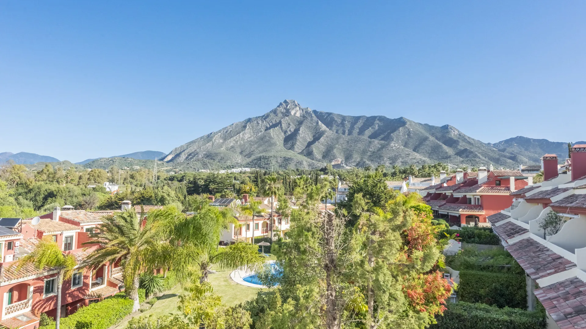Town house for sale in Arco Iris