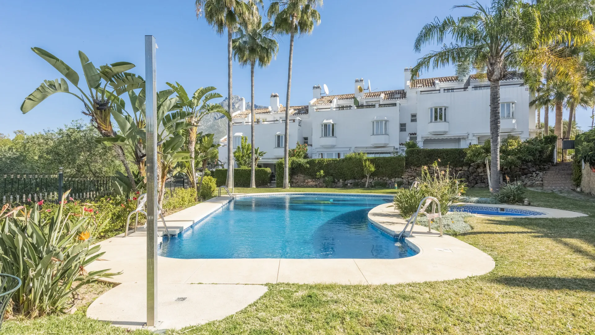 Town house for sale in Arco Iris