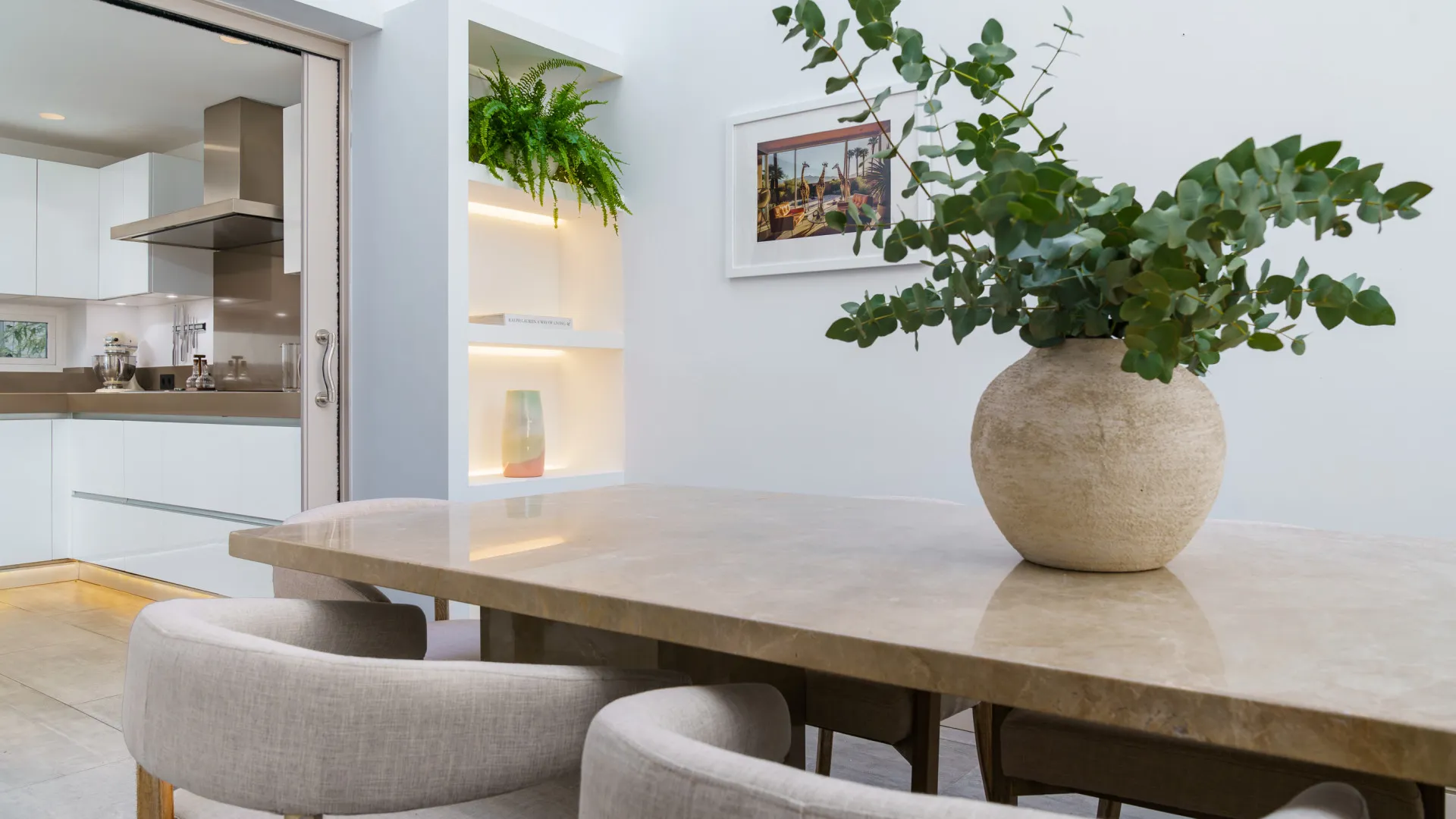 Villa en venta de 6 dormitorios en La Campana