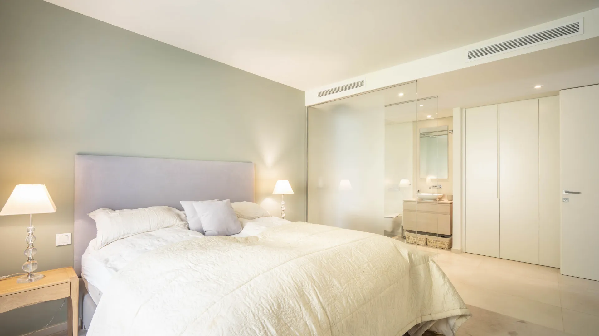 Apartamento planta baja con 3 dormitorios en venta en 9 Lions Residences