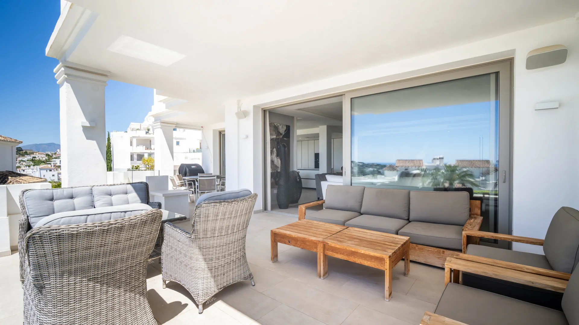 Apartamento planta baja con 3 dormitorios en venta en 9 Lions Residences