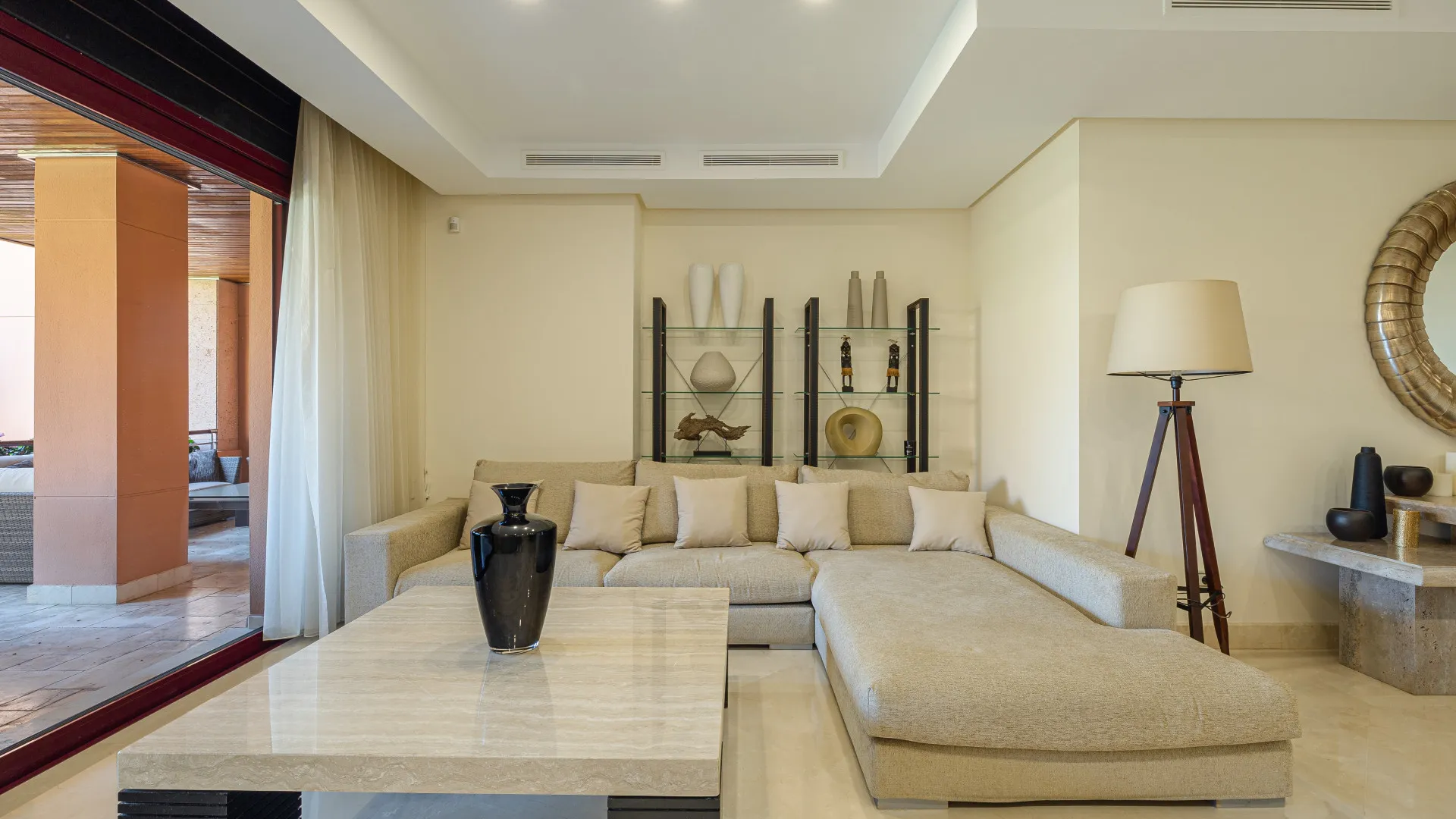 2 bedrooms ground floor apartment for sale in Malibu