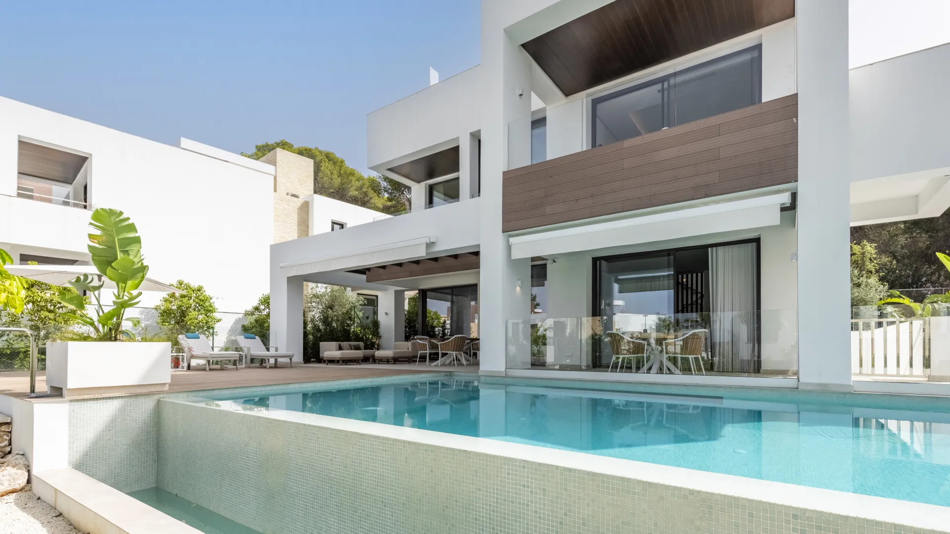 For sale Marbella Golden Mile 4 bedrooms villa