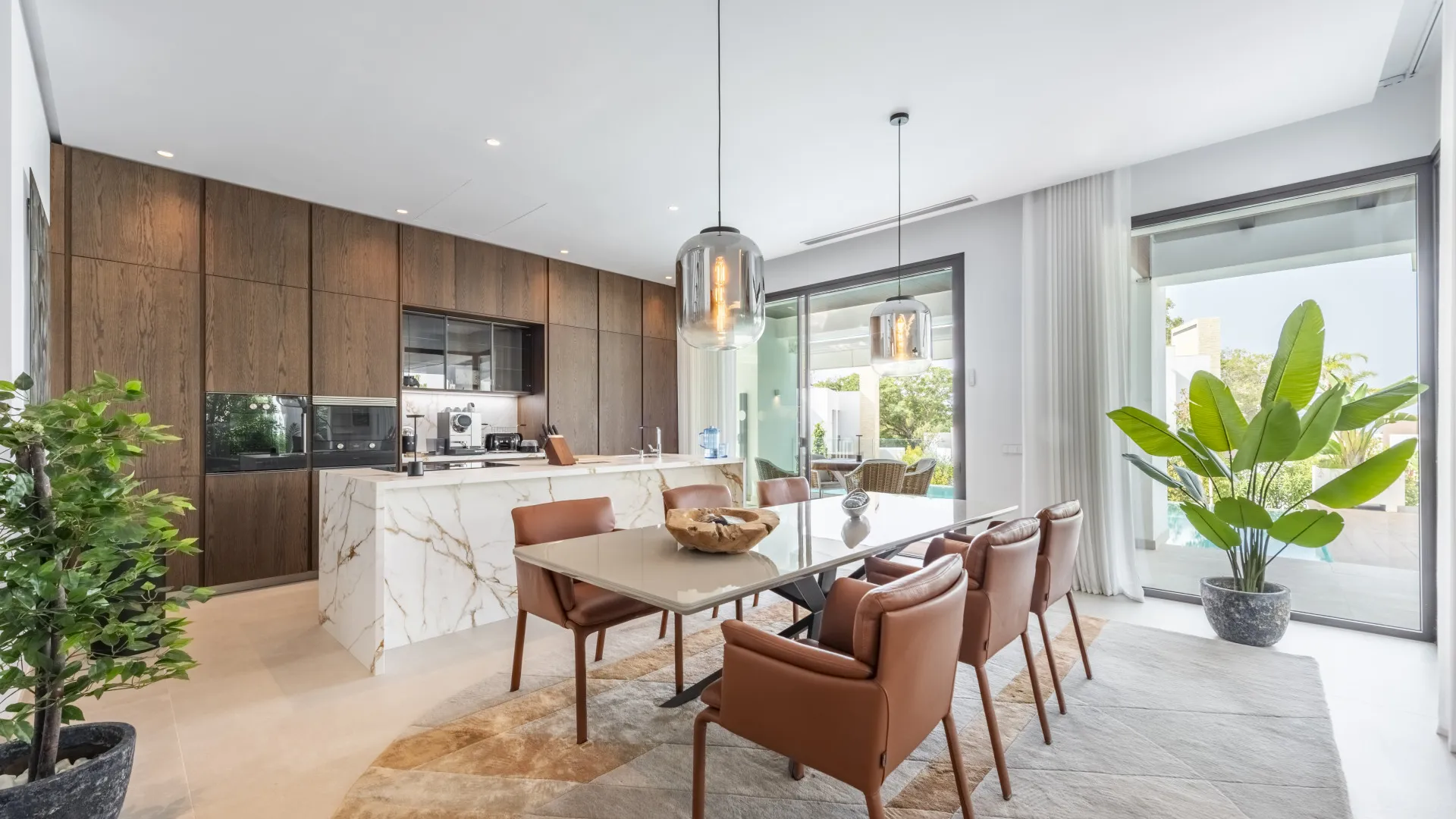 For sale Marbella Golden Mile 4 bedrooms villa