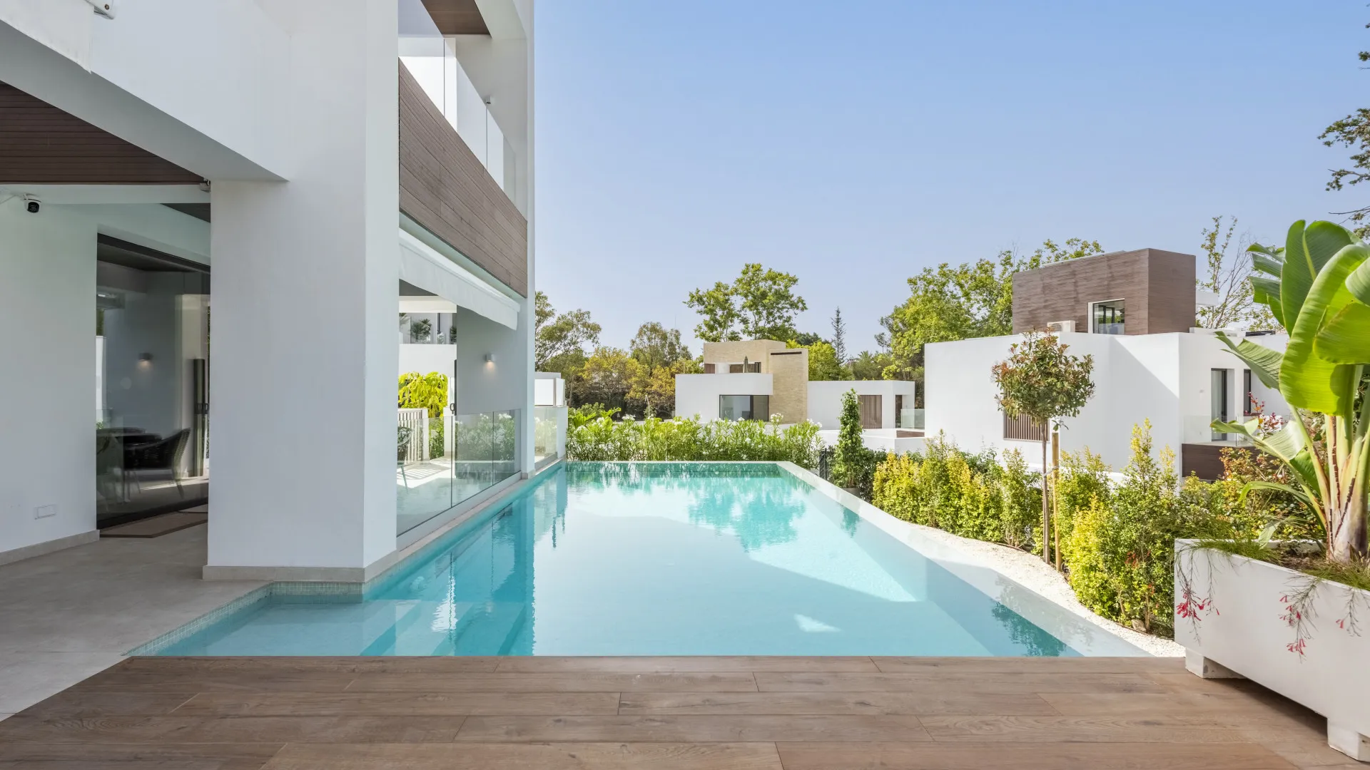For sale Marbella Golden Mile 4 bedrooms villa