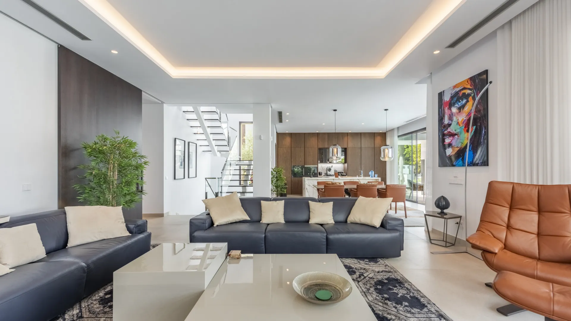 For sale Marbella Golden Mile 4 bedrooms villa