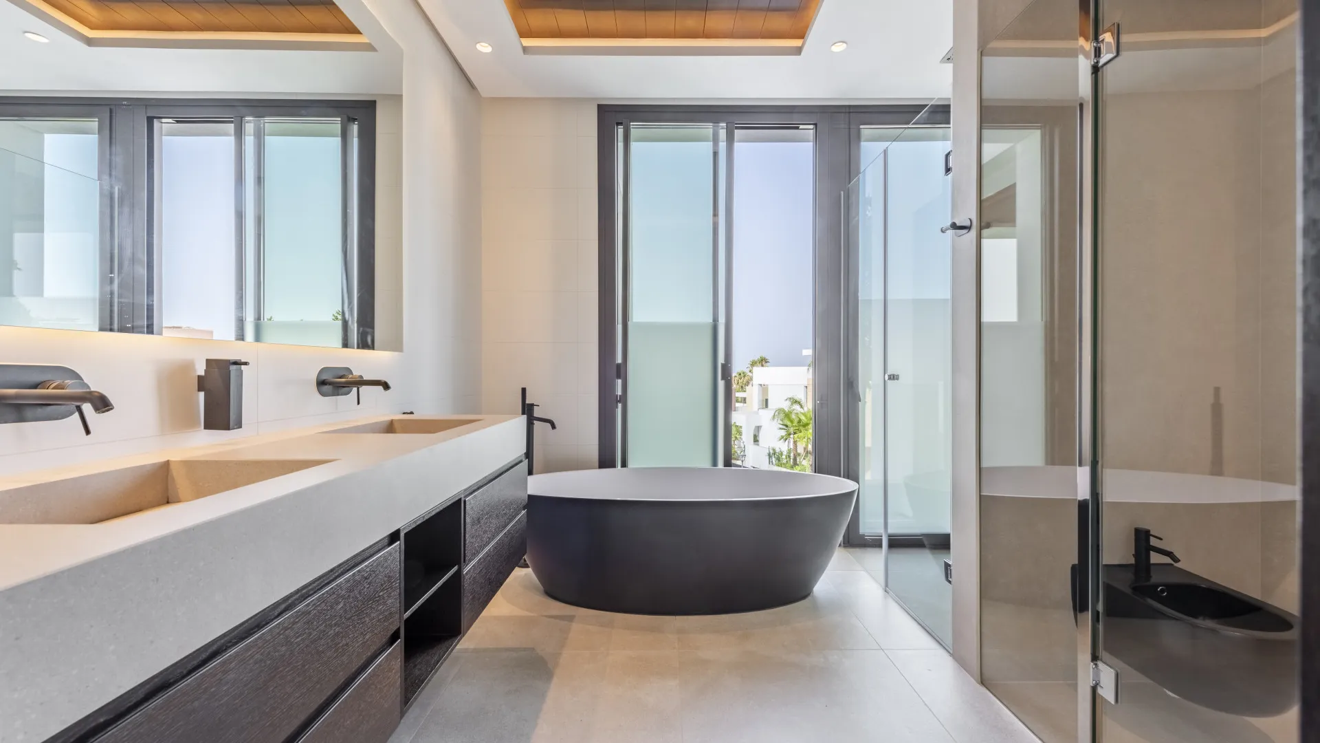 For sale Marbella Golden Mile 4 bedrooms villa