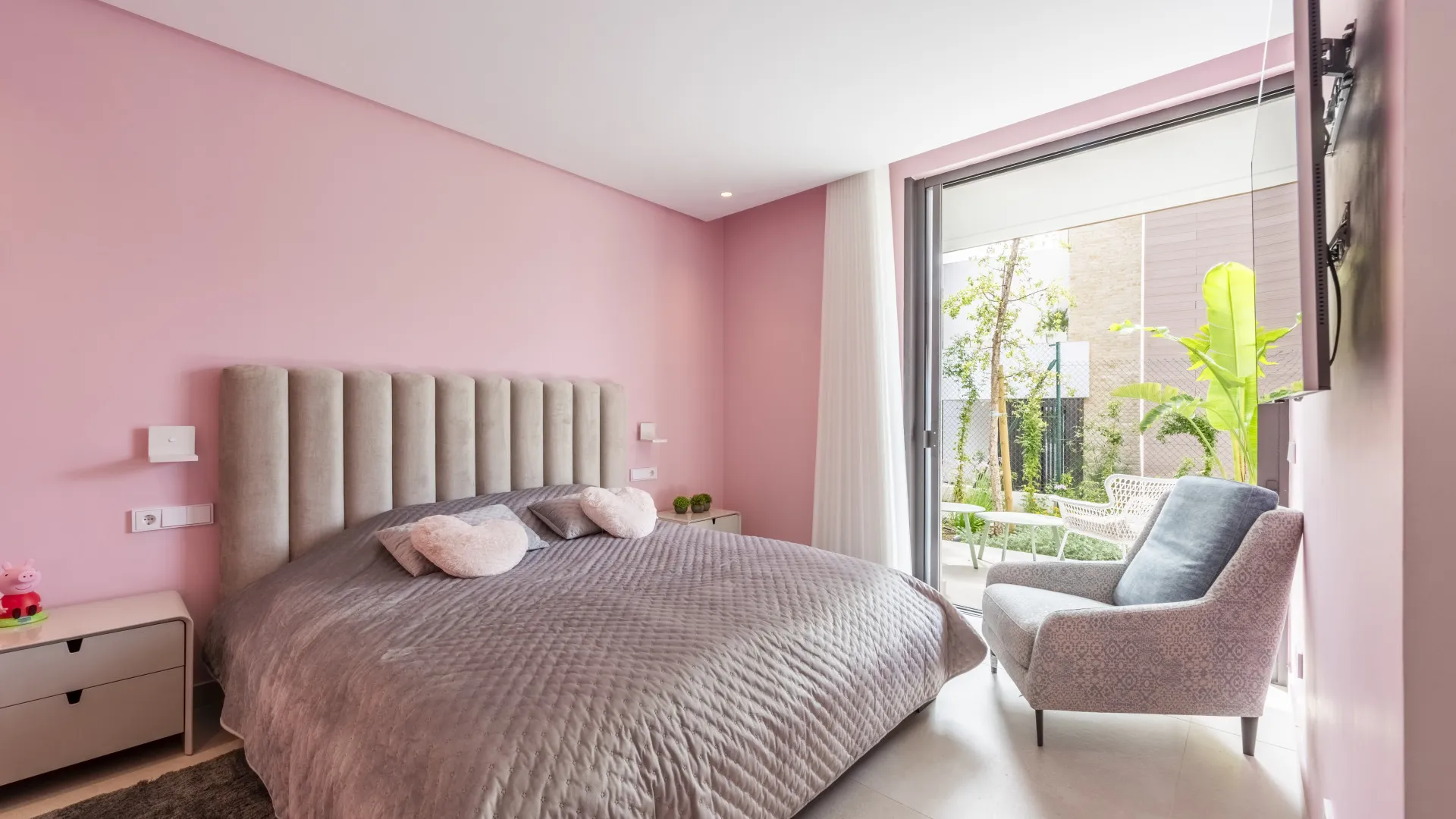 For sale Marbella Golden Mile 4 bedrooms villa