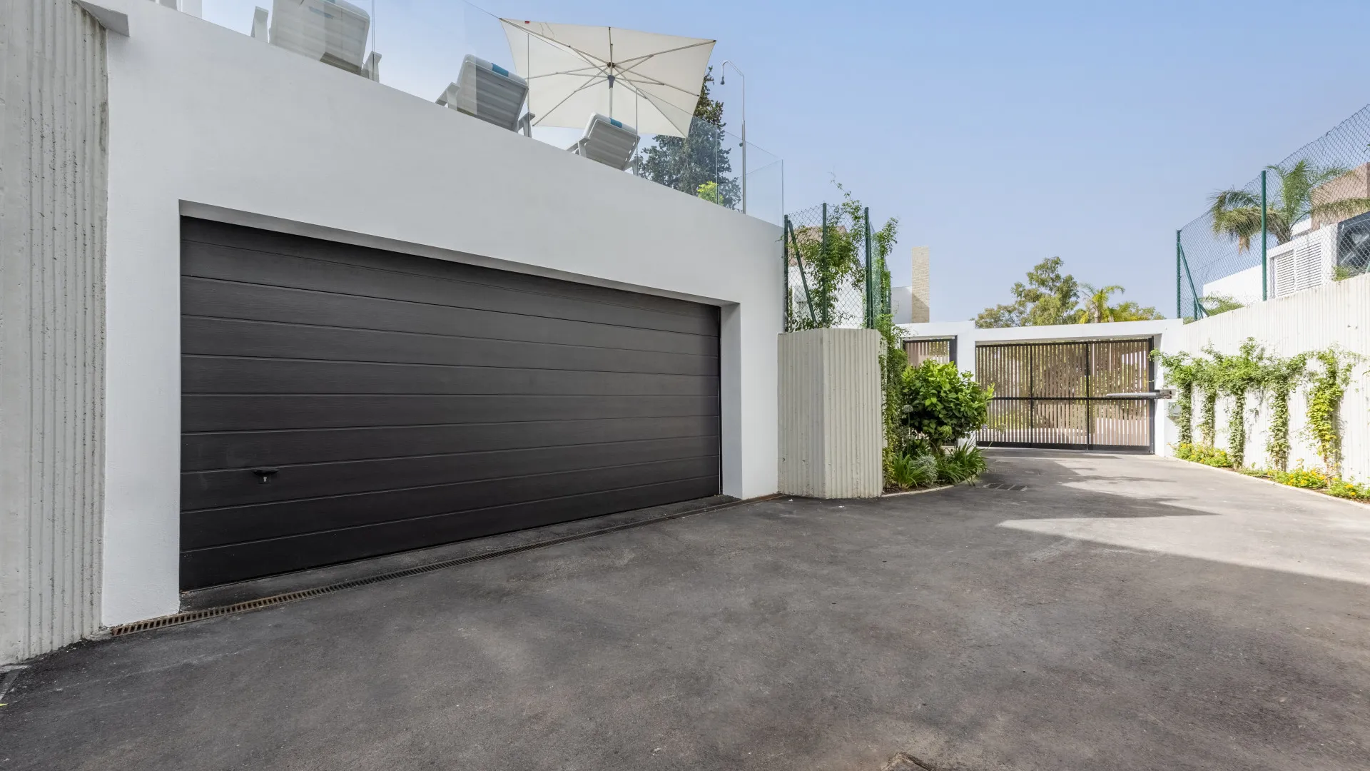 For sale Marbella Golden Mile 4 bedrooms villa