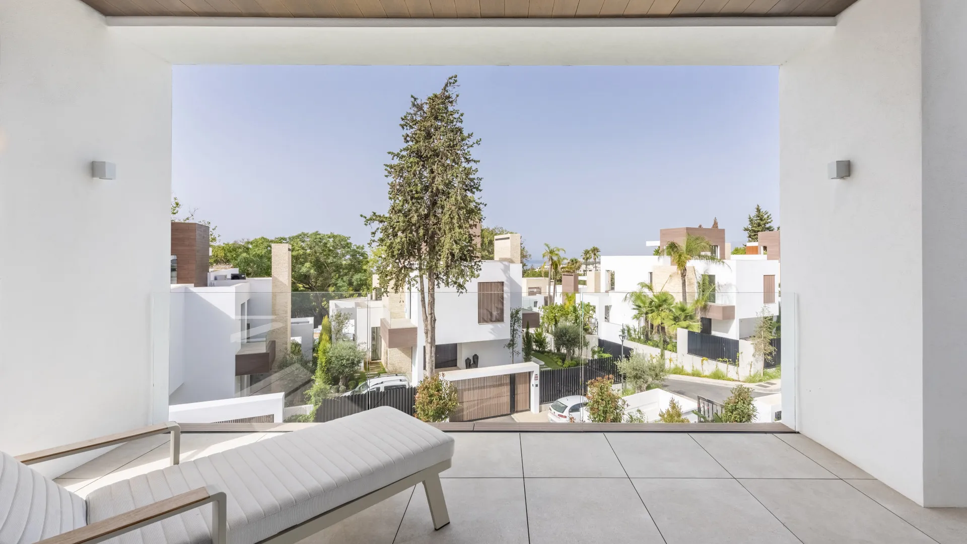 For sale Marbella Golden Mile 4 bedrooms villa