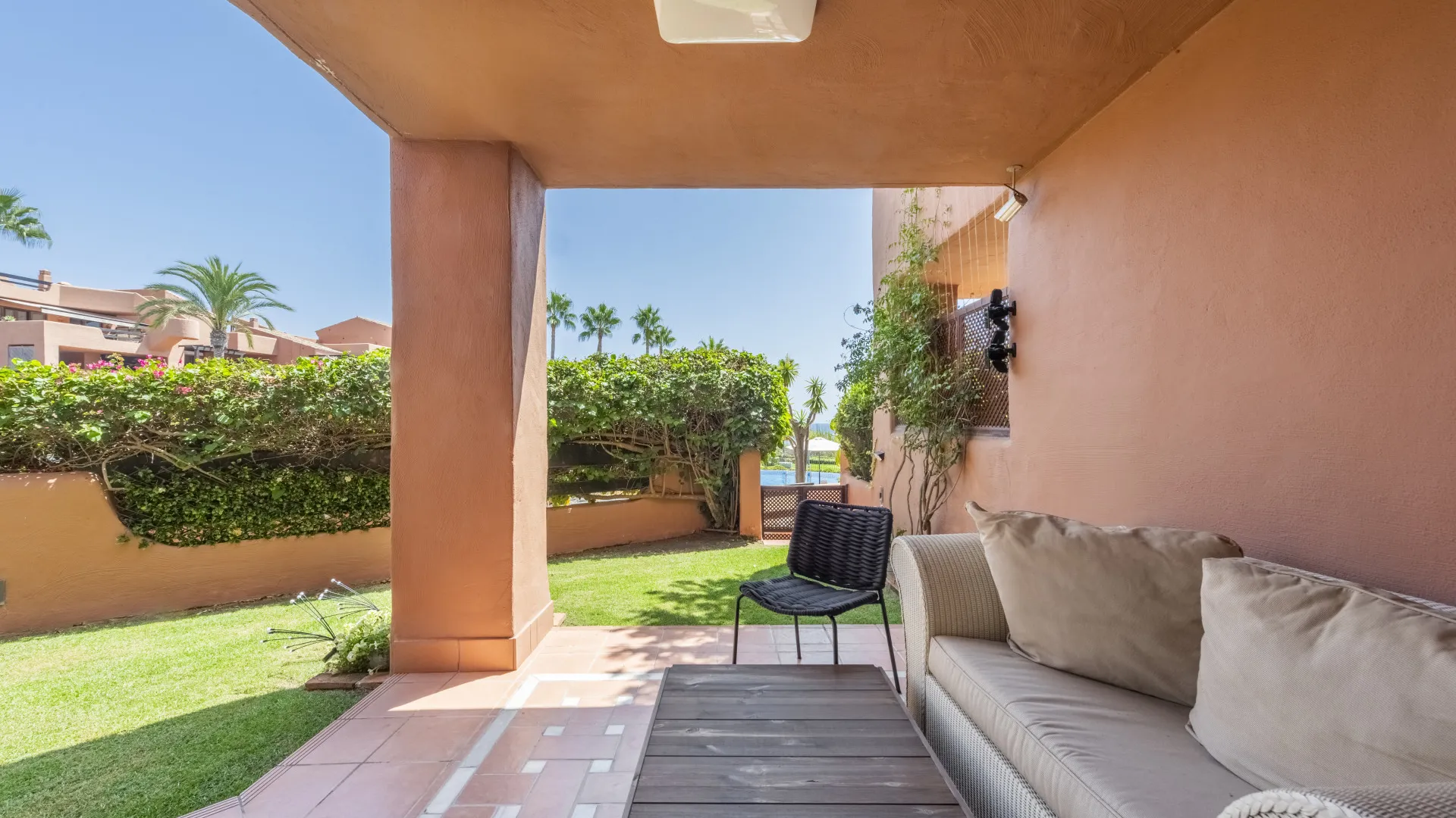 Ground floor apartment for sale in Mar Azul with 4 bedrooms