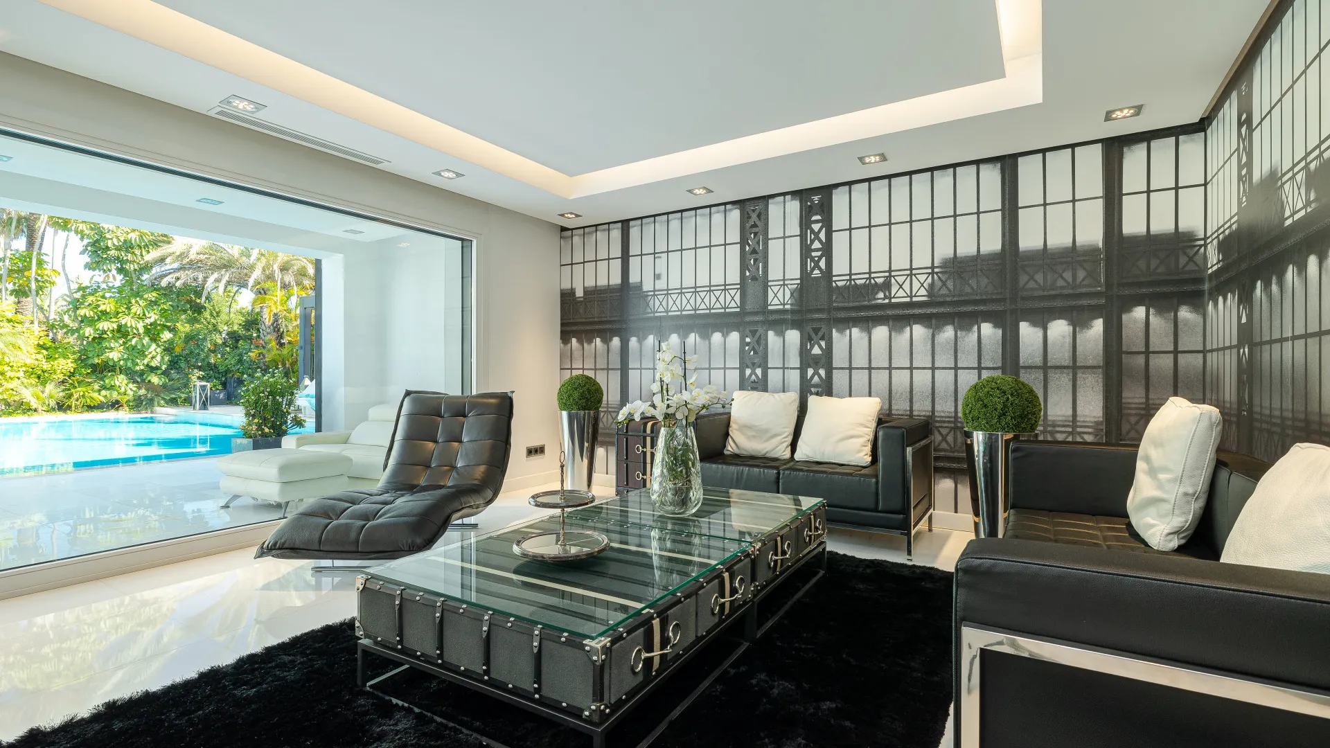 Villa con 7 dormitorios a la venta en Las Brisas