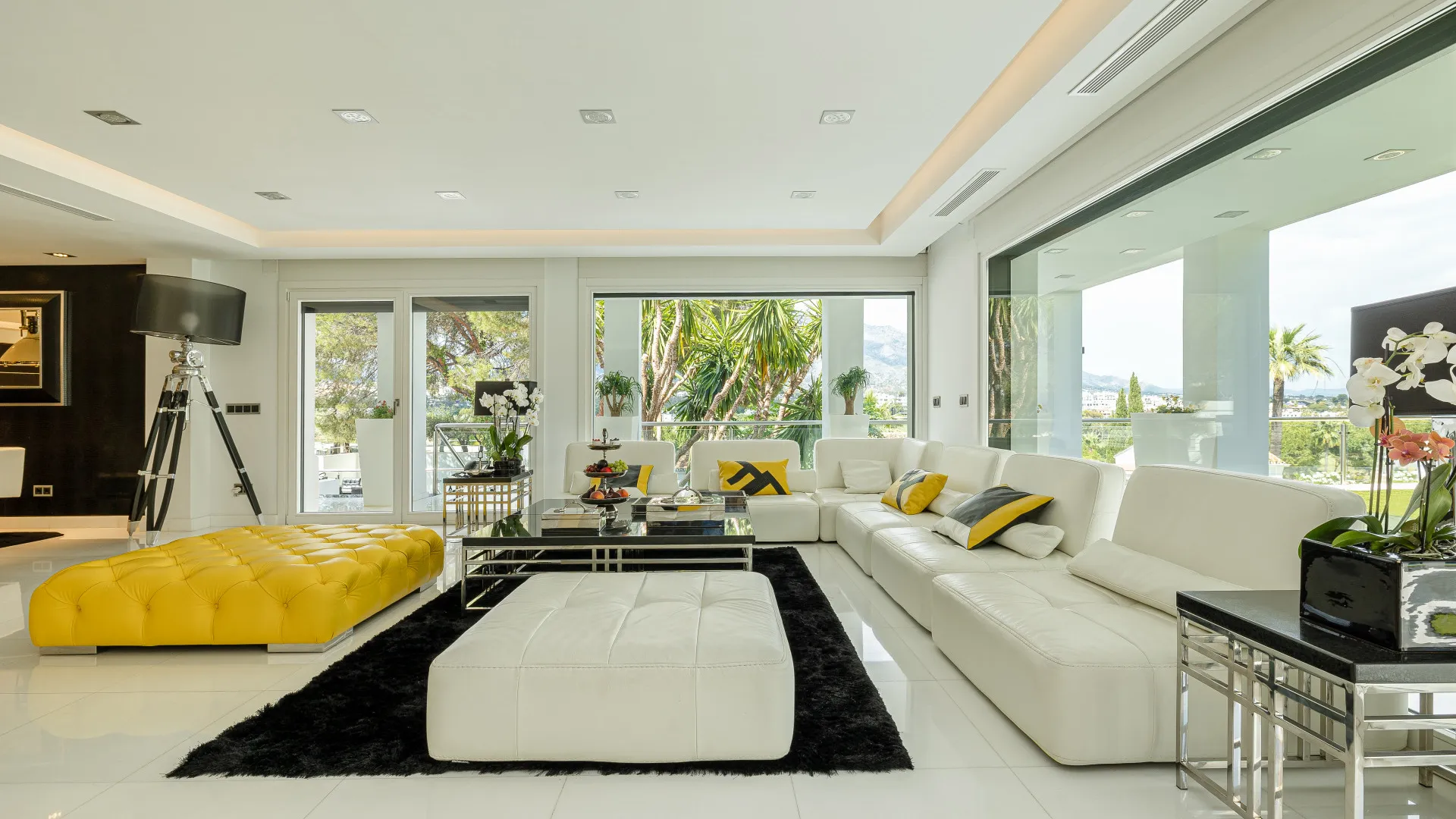 Villa con 7 dormitorios a la venta en Las Brisas