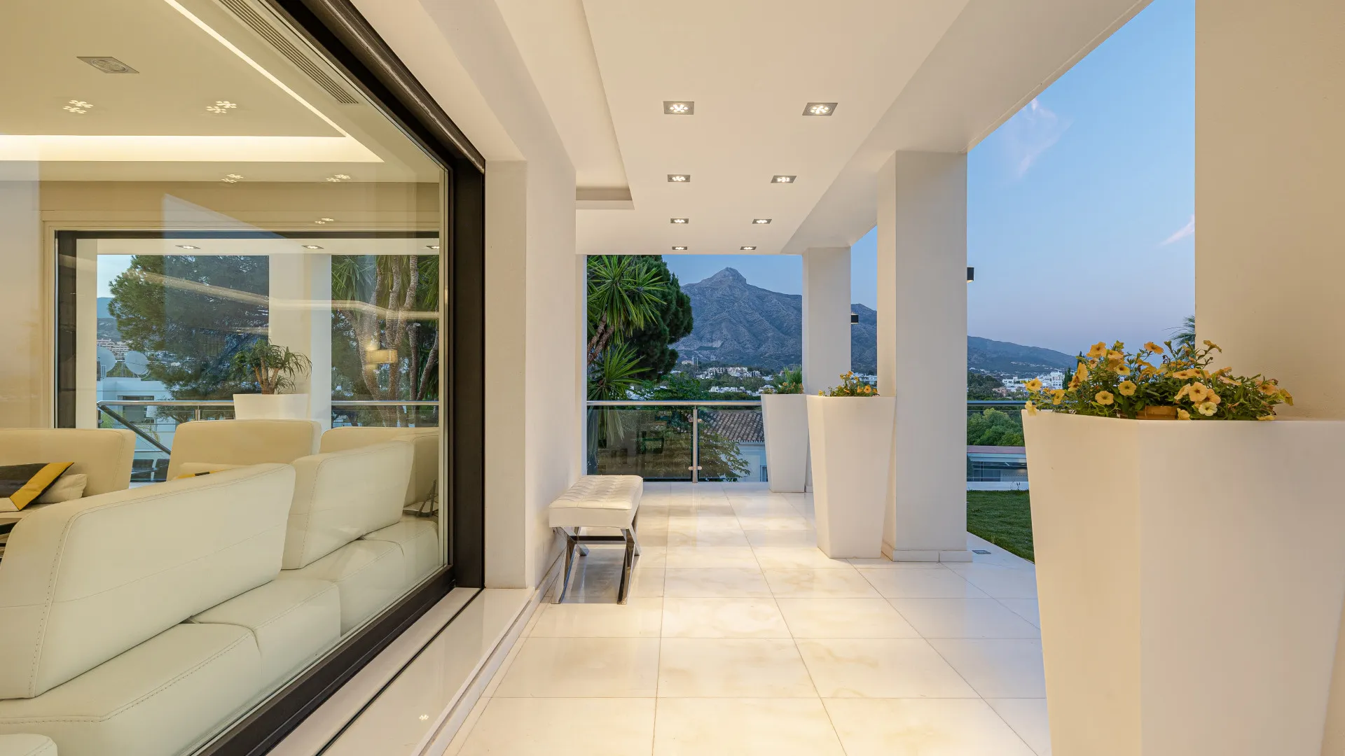 Villa con 7 dormitorios a la venta en Las Brisas