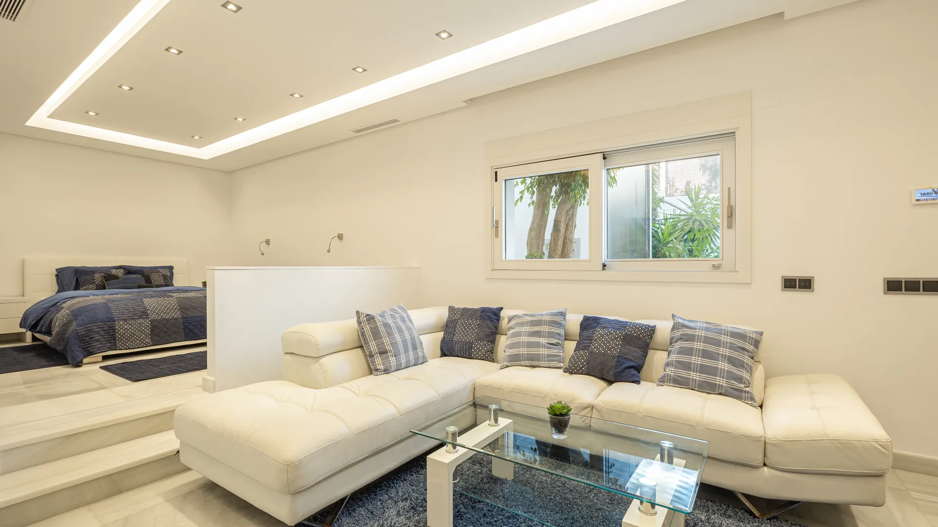 Villa con 7 dormitorios a la venta en Las Brisas