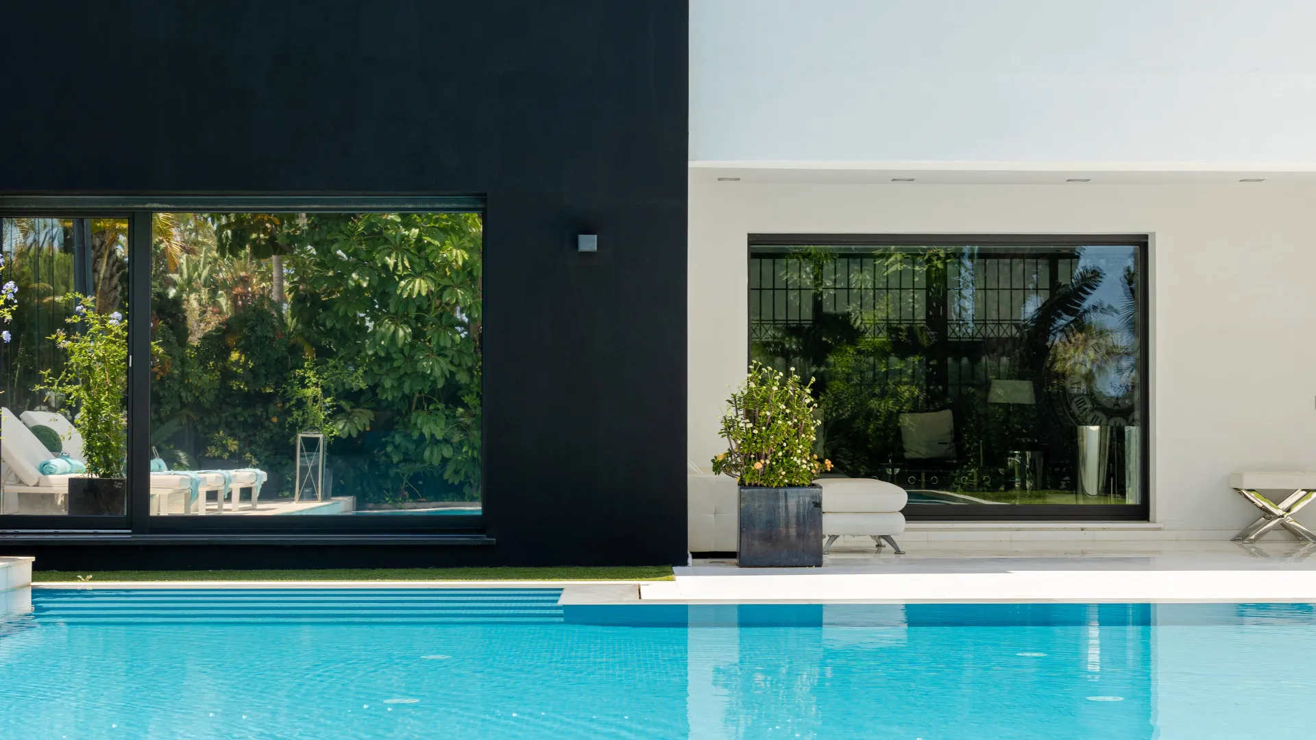 Villa con 7 dormitorios a la venta en Las Brisas