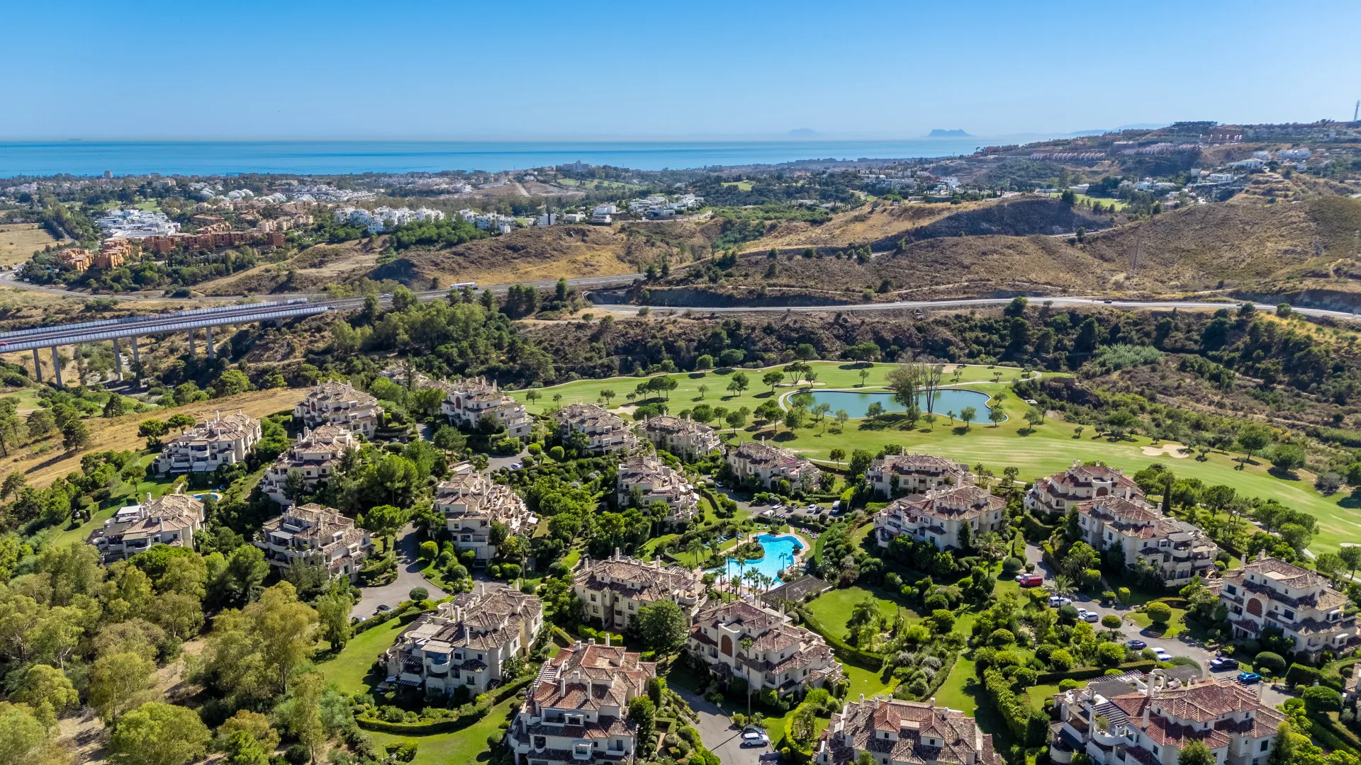 Comprar atico duplex en Los Capanes del Golf