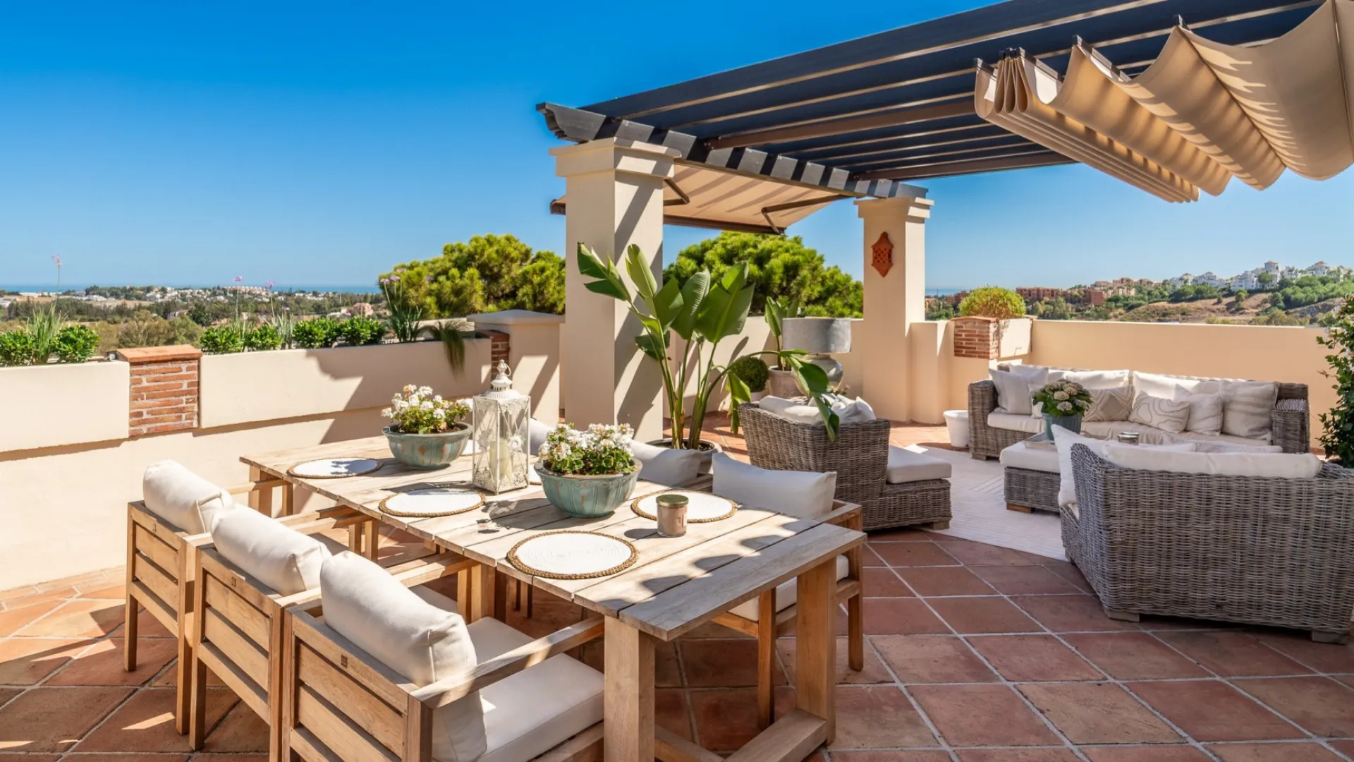Comprar atico duplex en Los Capanes del Golf
