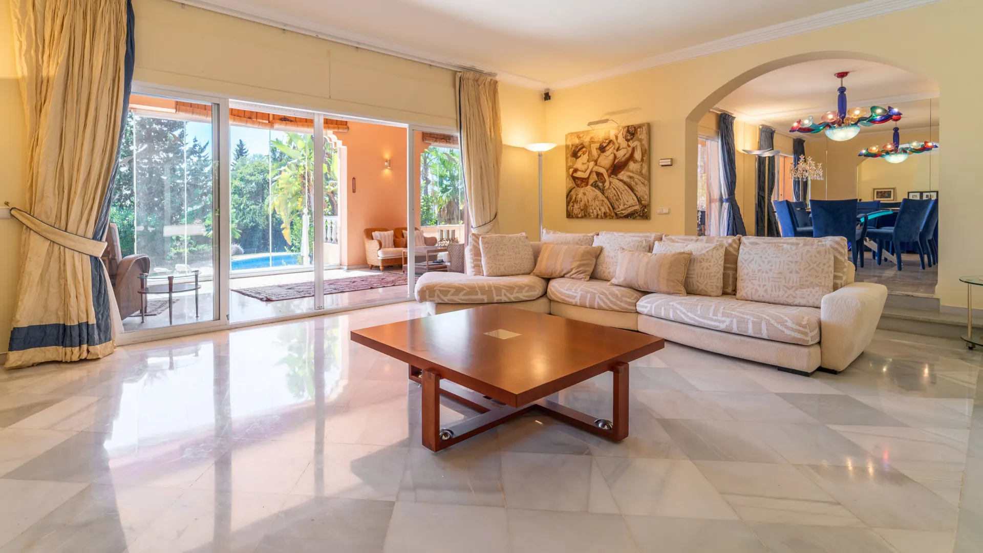 Cerrado de Elviria, villa con 4 dormitorios en venta