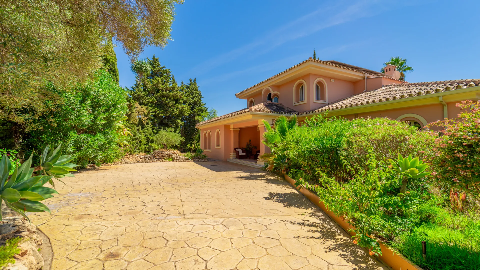 Cerrado de Elviria, villa con 4 dormitorios en venta