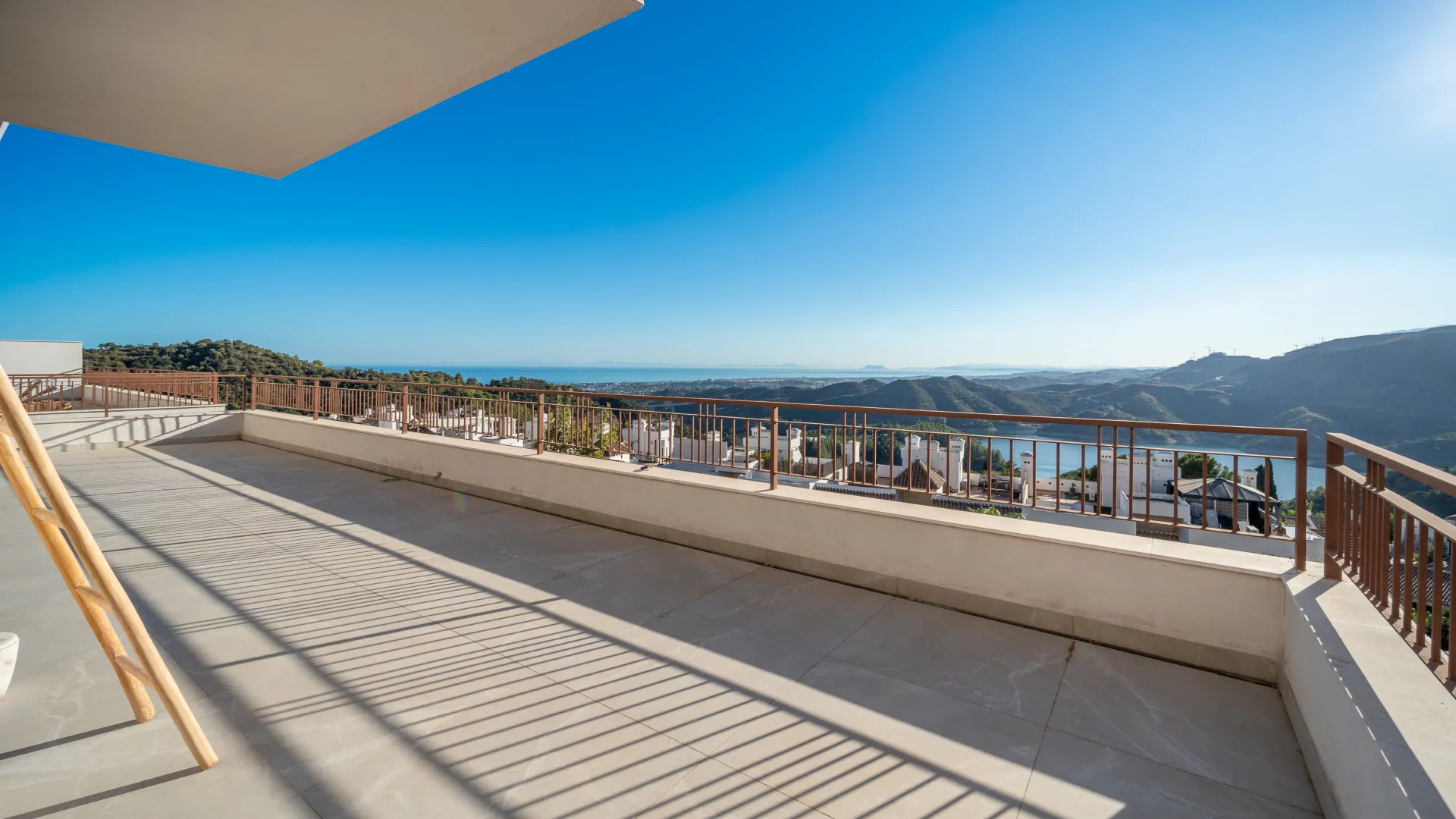 For sale apartment with 3 bedrooms in Almazara Hills
