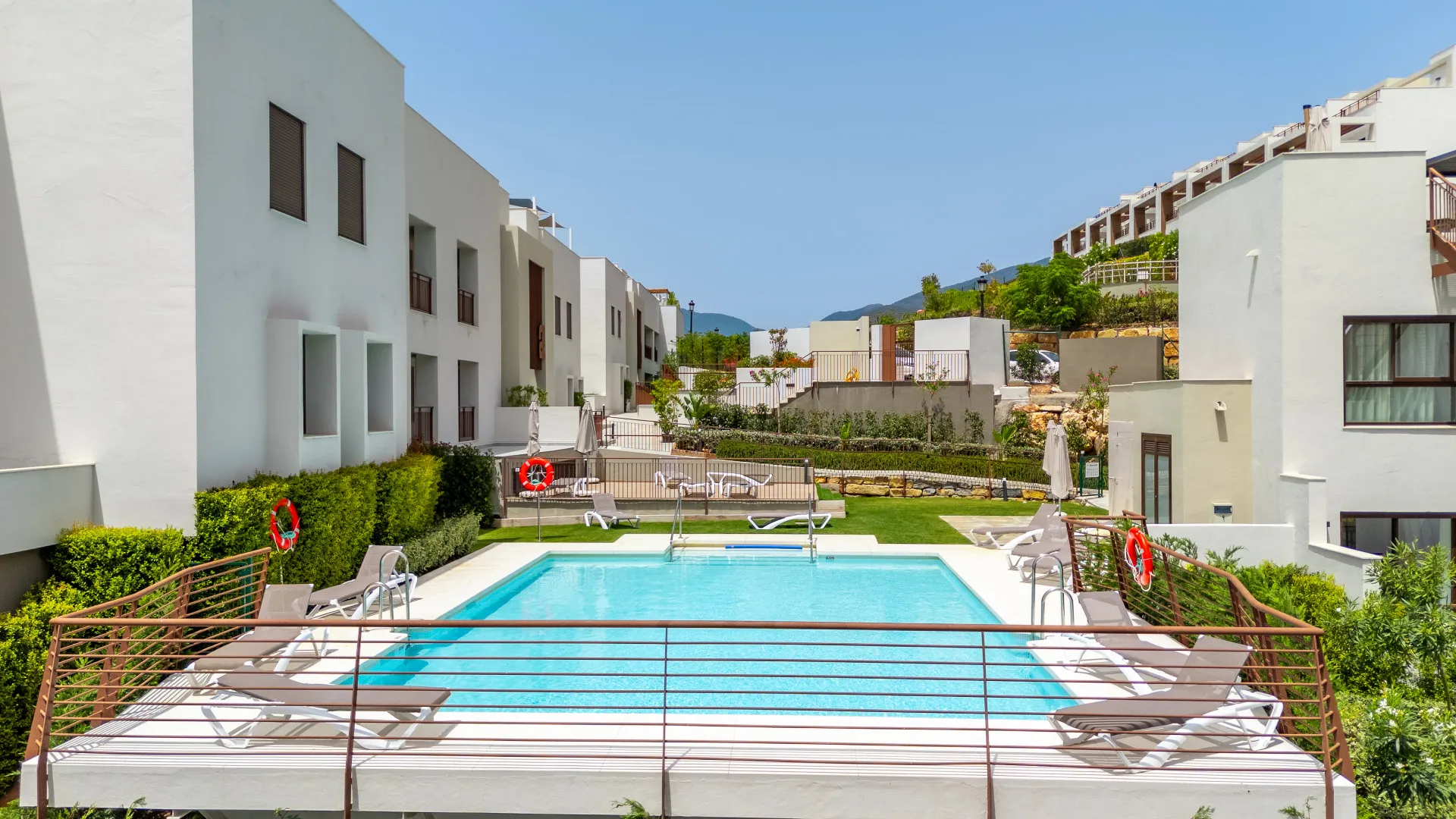 For sale apartment with 3 bedrooms in Almazara Hills