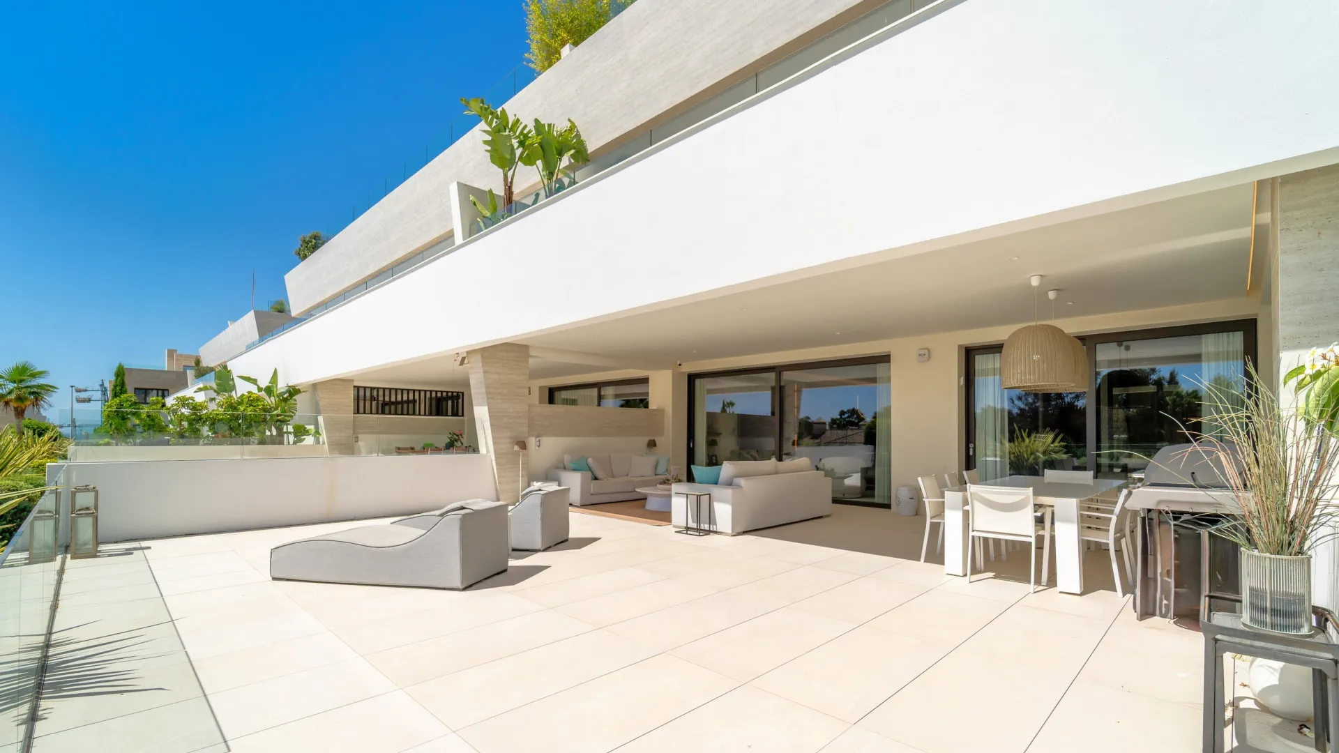 Duplex planta baja en venta de 4 dormitorios en Epic Marbella