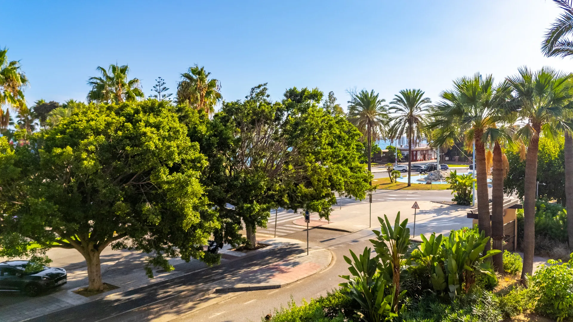 Se vende apartamento en Bahia Alcantara con 2 dormitorios
