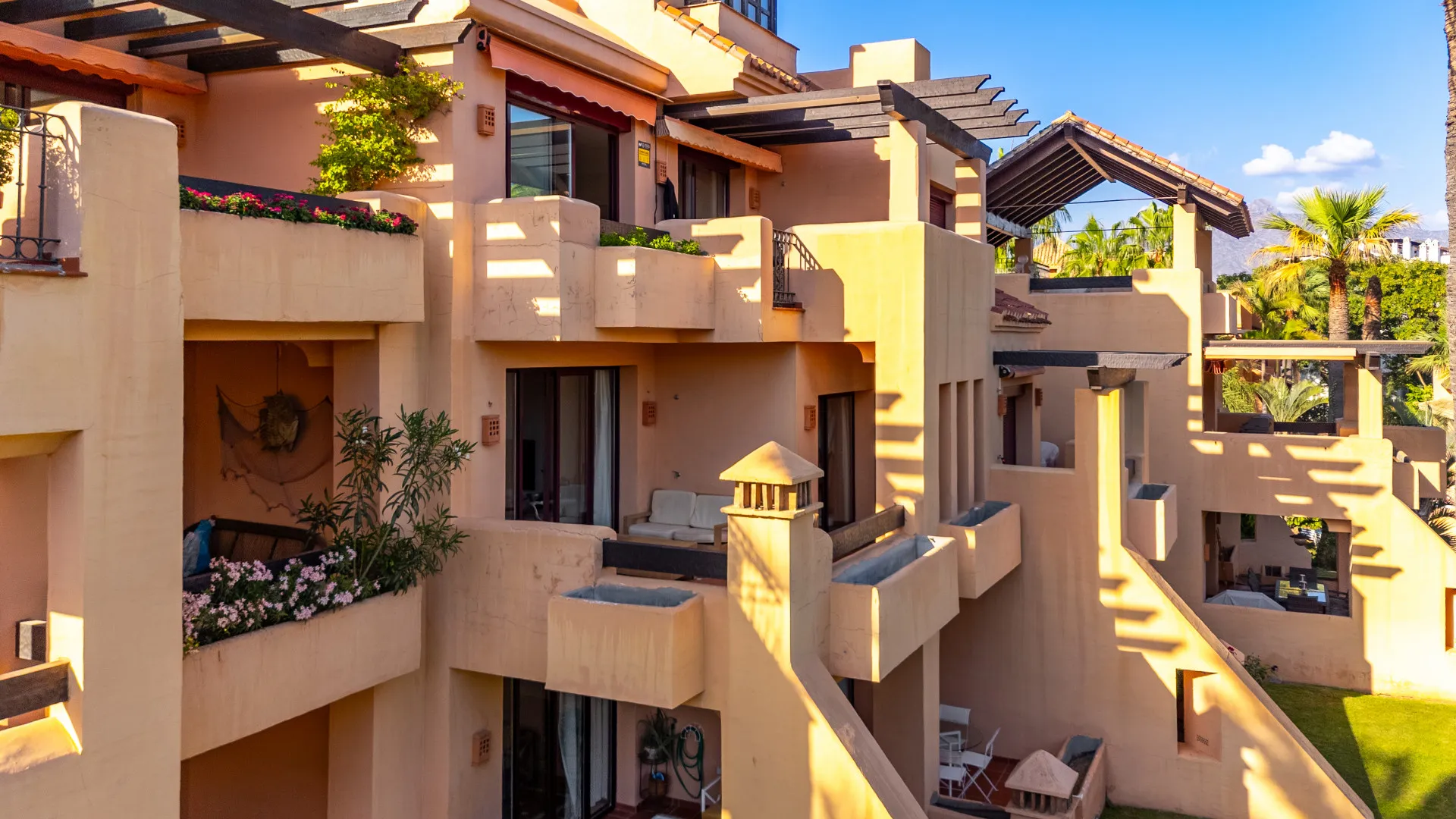 Se vende apartamento en Bahia Alcantara con 2 dormitorios