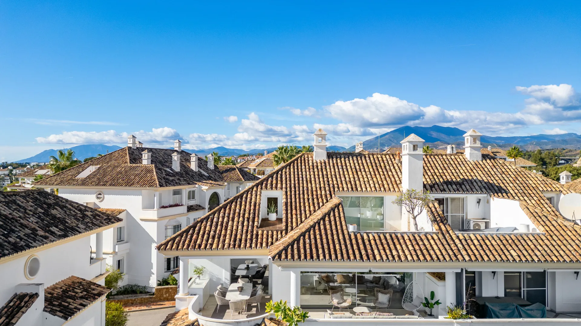 Duplex penthouse with 3 bedrooms for sale in Monte Paraiso