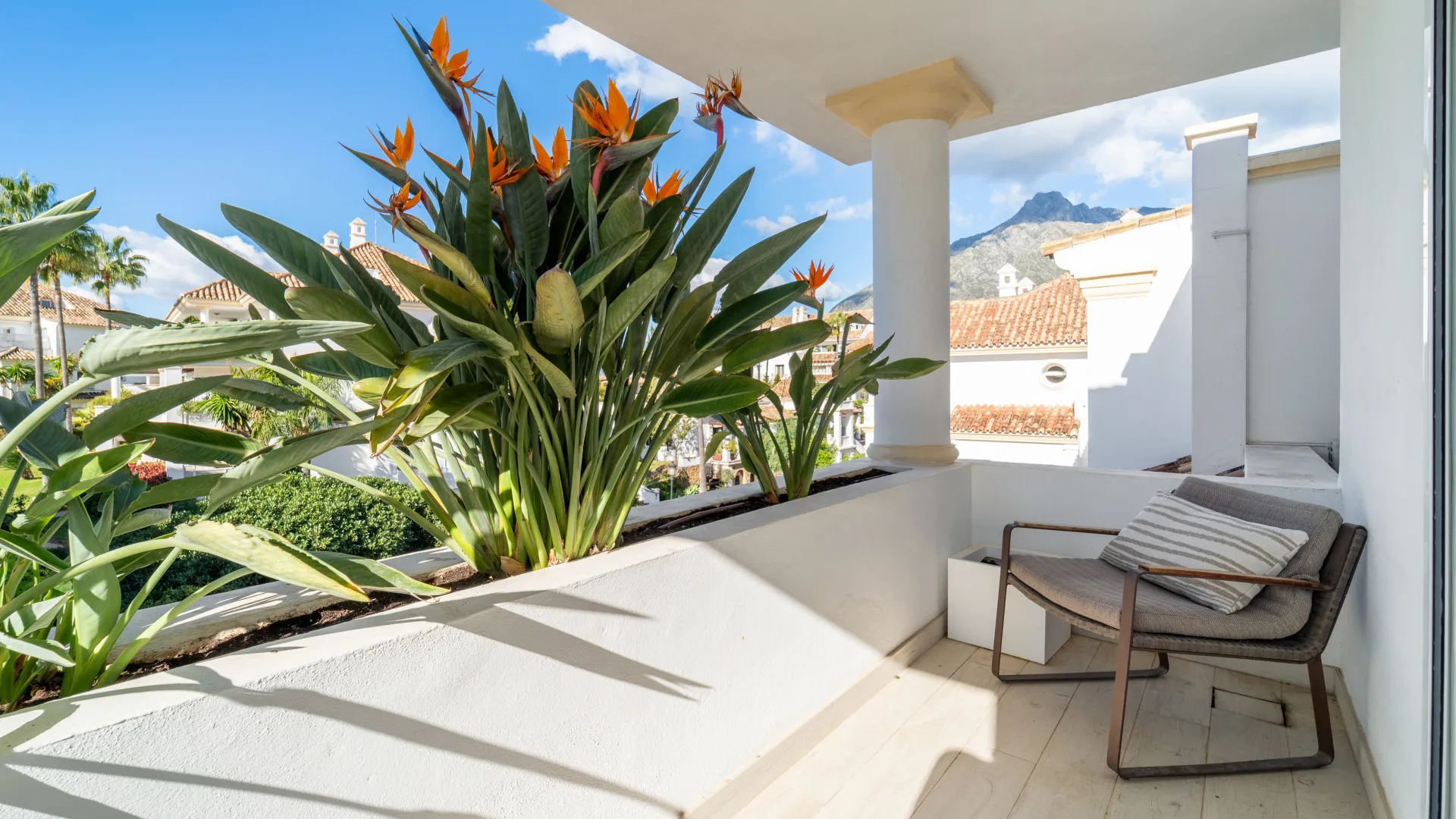 Duplex penthouse with 3 bedrooms for sale in Monte Paraiso