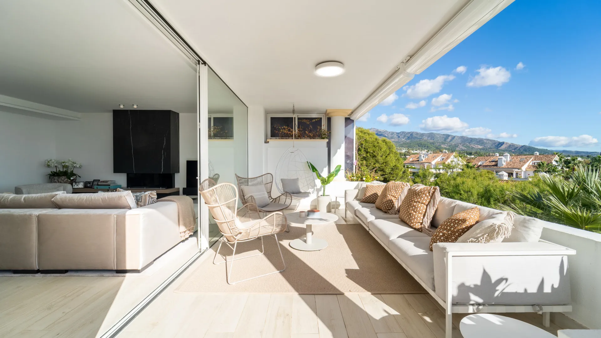 Duplex penthouse with 3 bedrooms for sale in Monte Paraiso