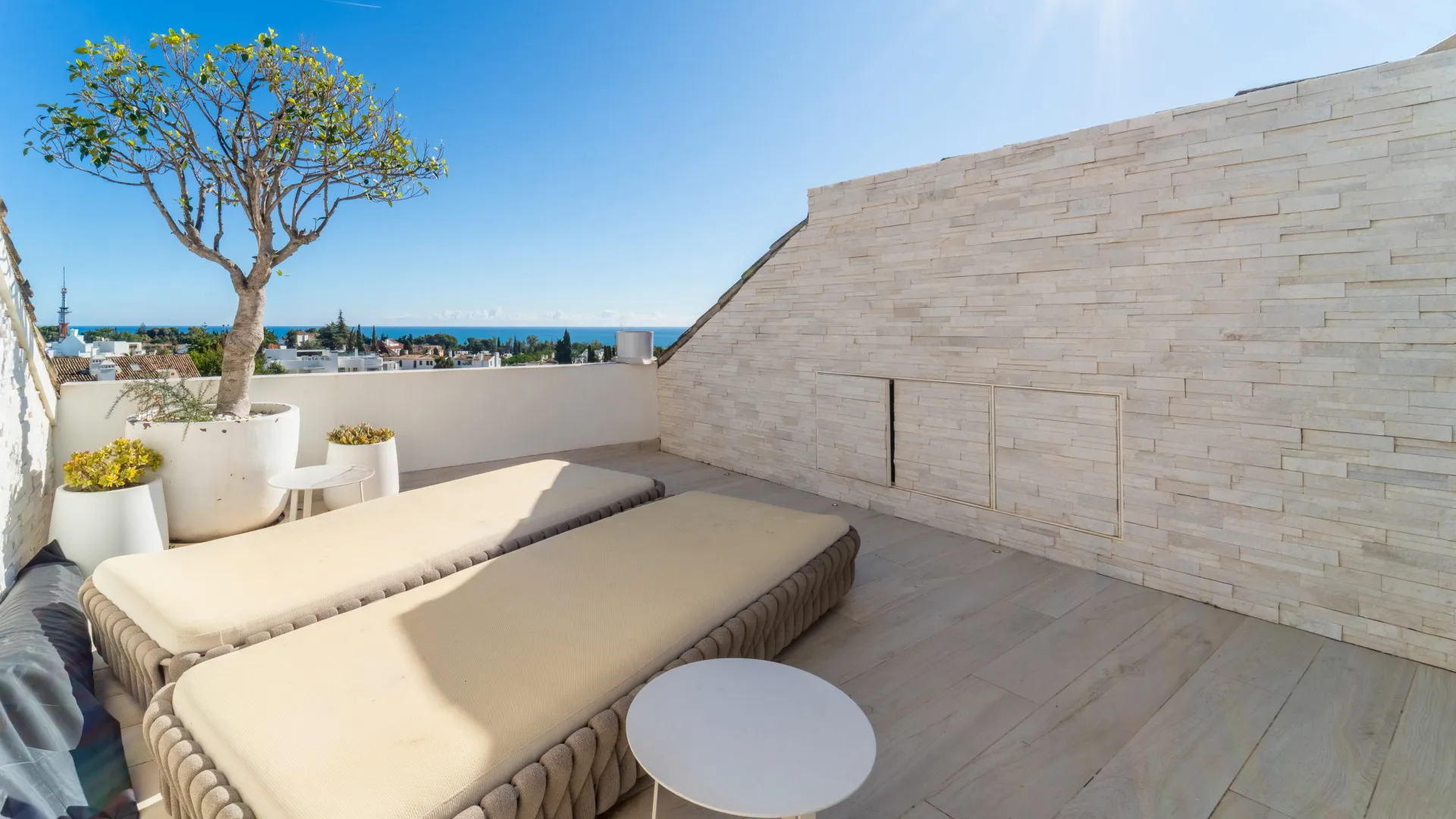 Duplex penthouse with 3 bedrooms for sale in Monte Paraiso