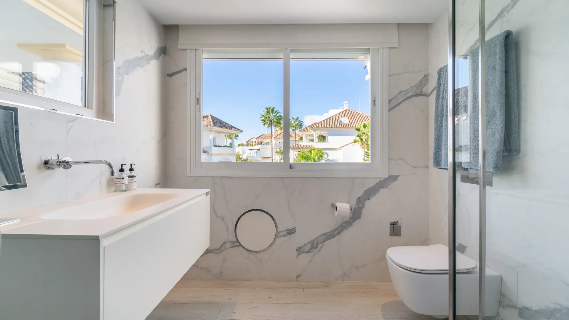 Duplex penthouse with 3 bedrooms for sale in Monte Paraiso