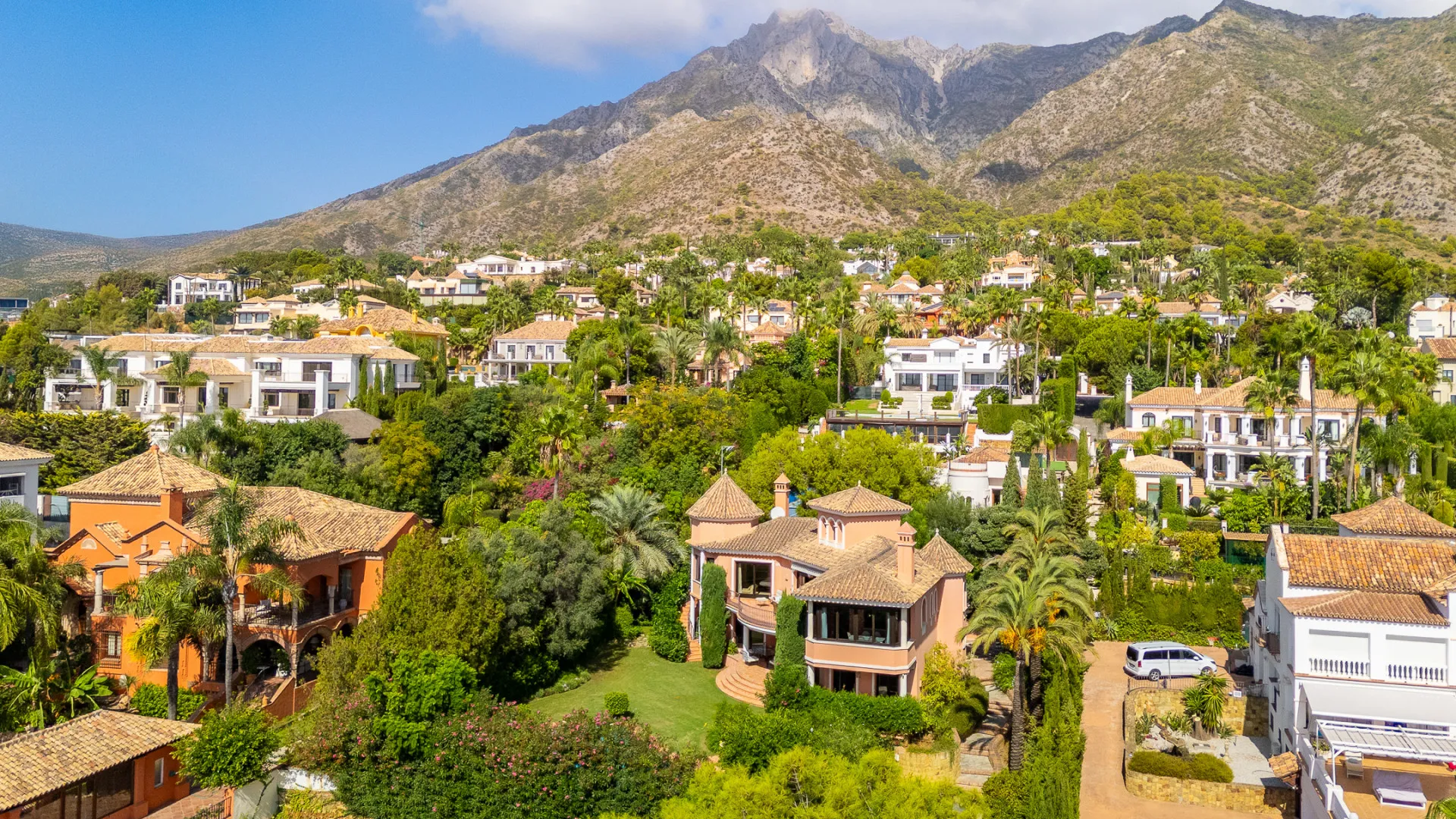 Sierra Blanca, villa en venta