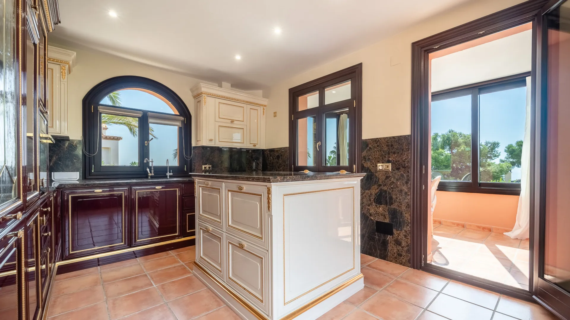 Sierra Blanca, villa en venta