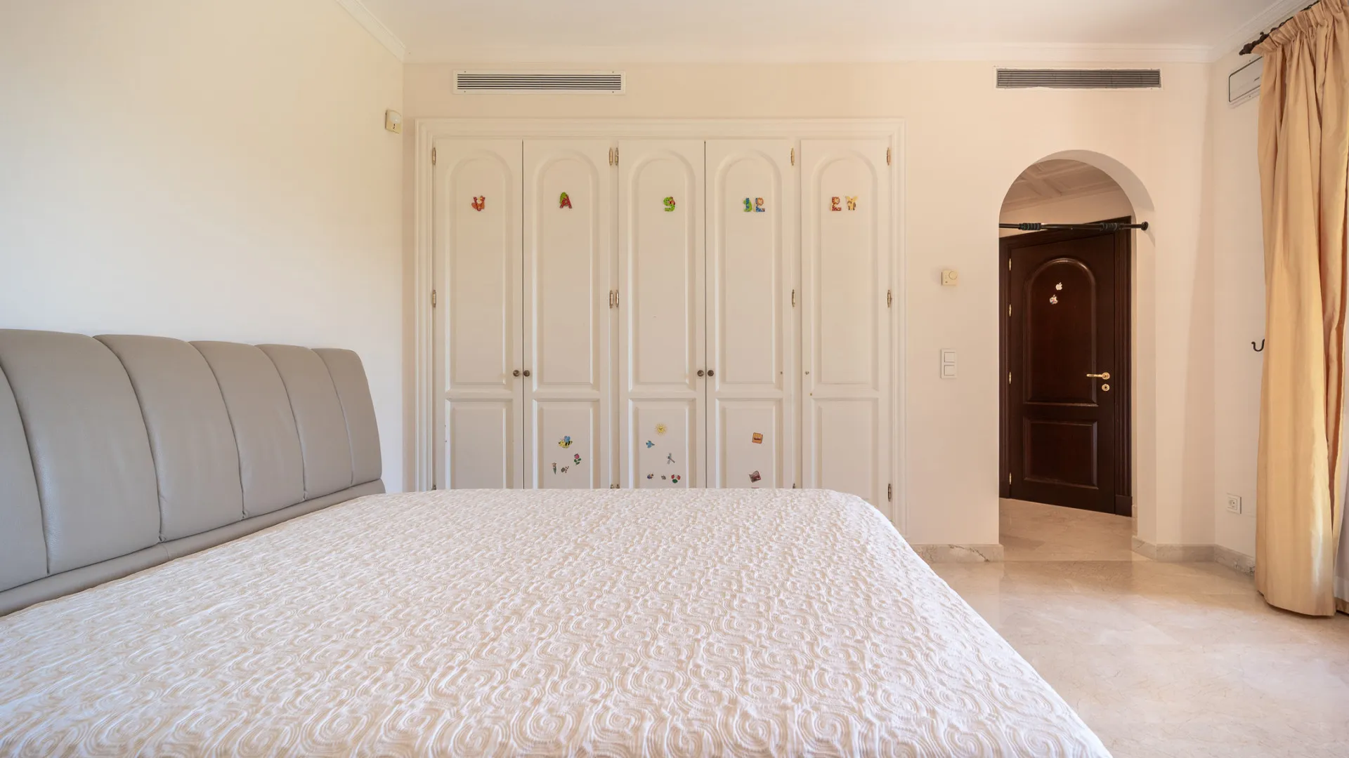 Sierra Blanca, villa en venta