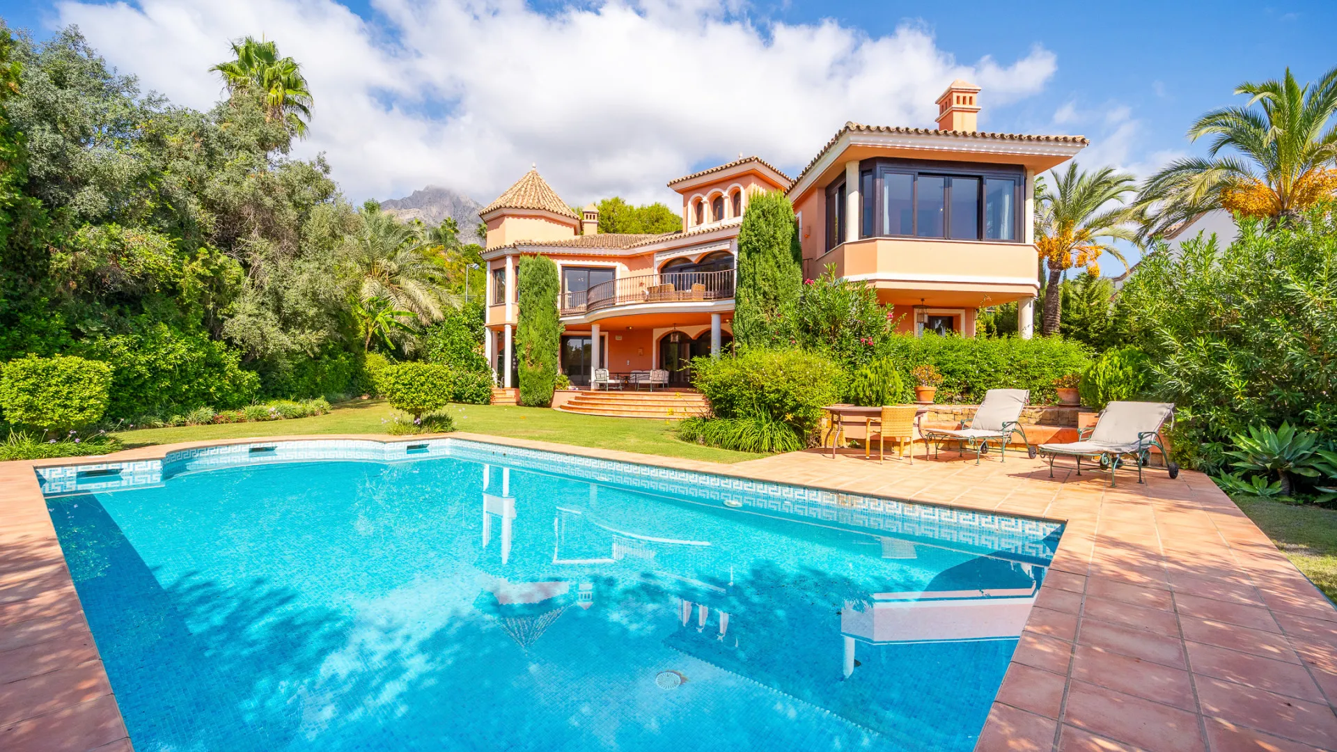Sierra Blanca, villa en venta