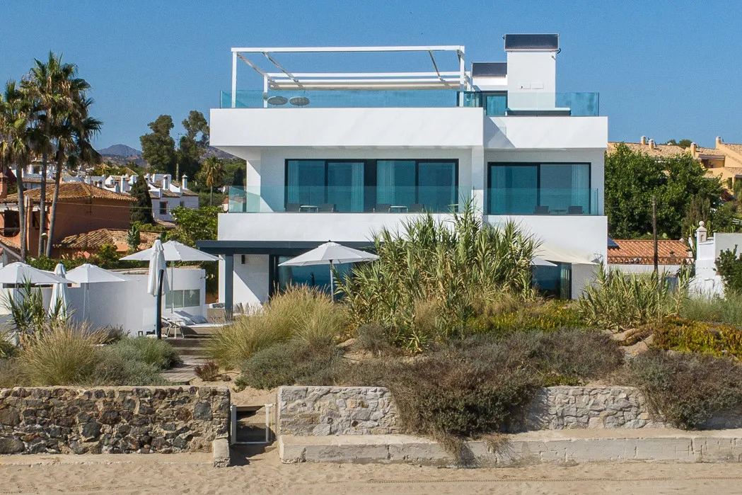 Costabella, villa con 6 dormitorios en venta
