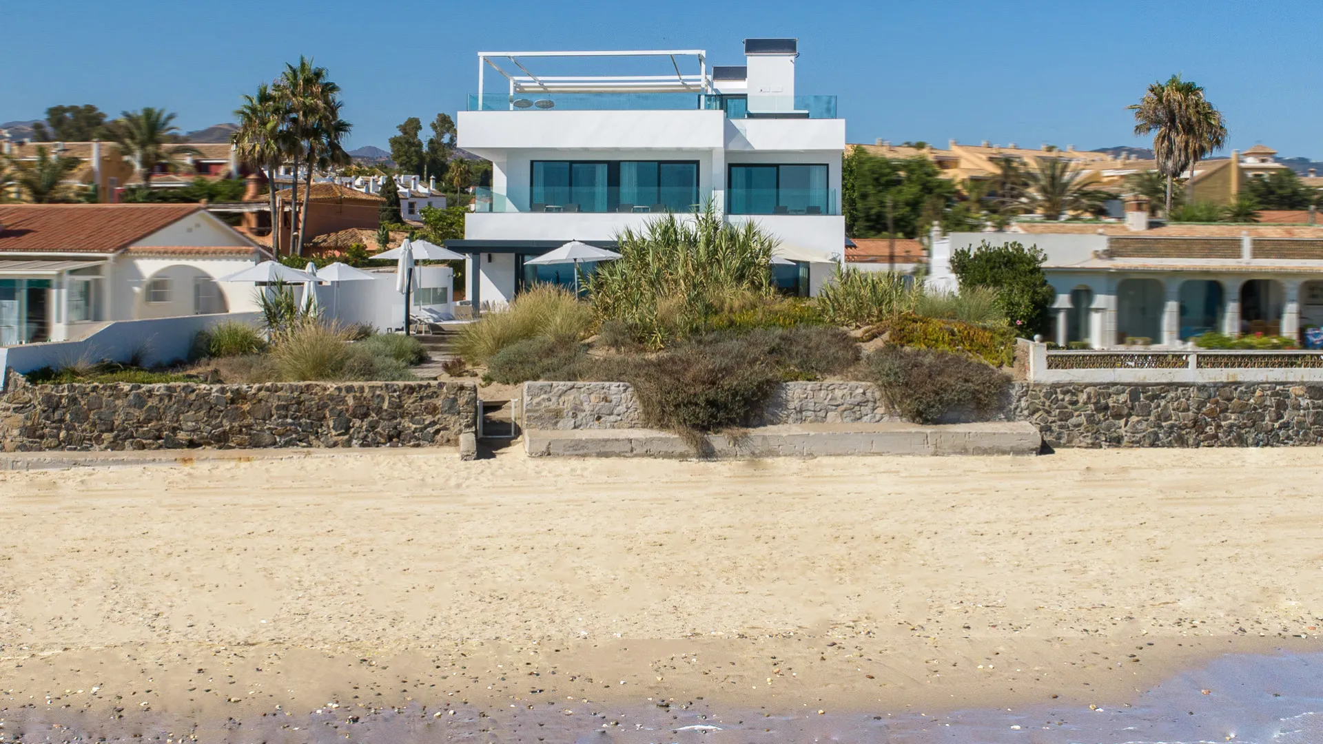 Costabella, villa con 6 dormitorios en venta