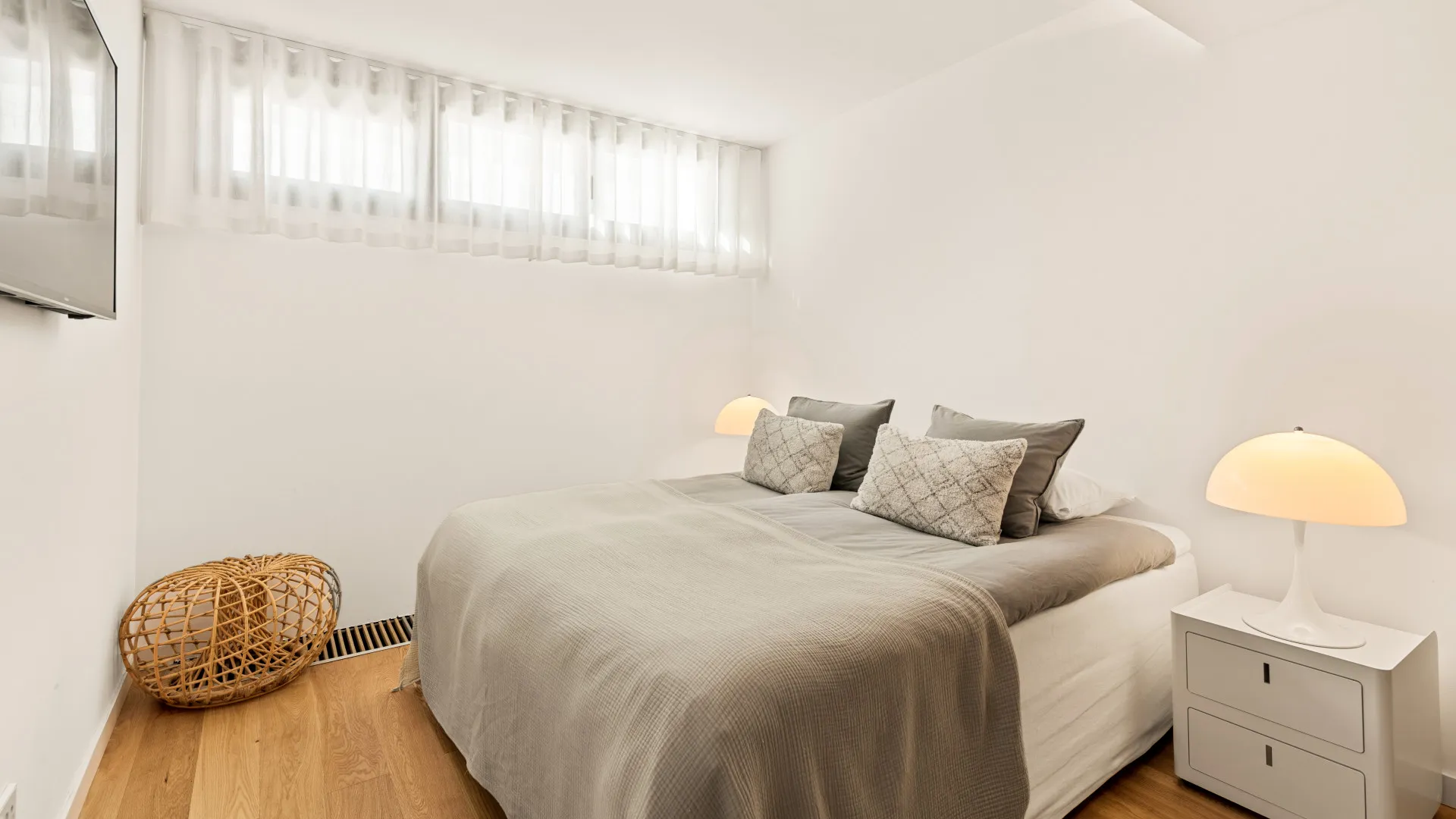 Costabella, villa con 6 dormitorios en venta
