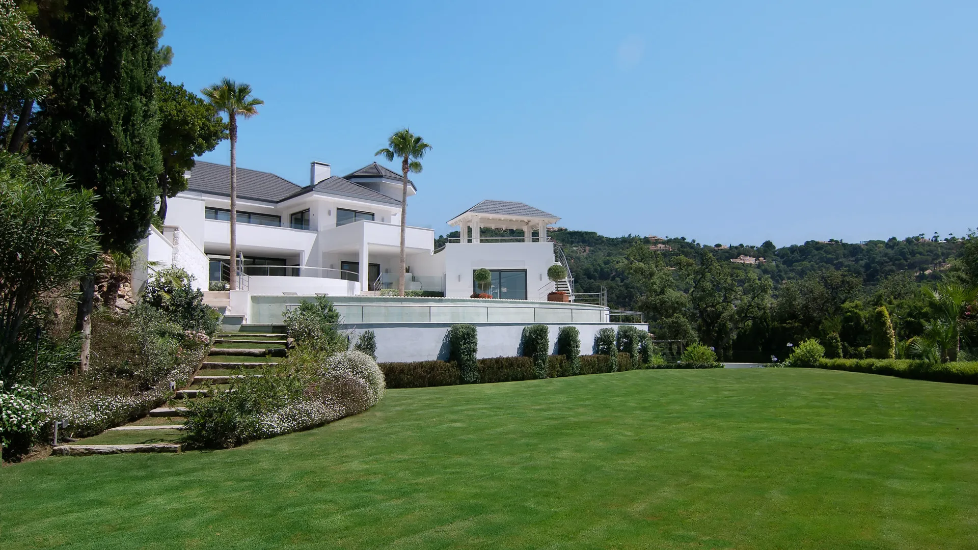Villa con 5 dormitorios en venta en La Zagaleta