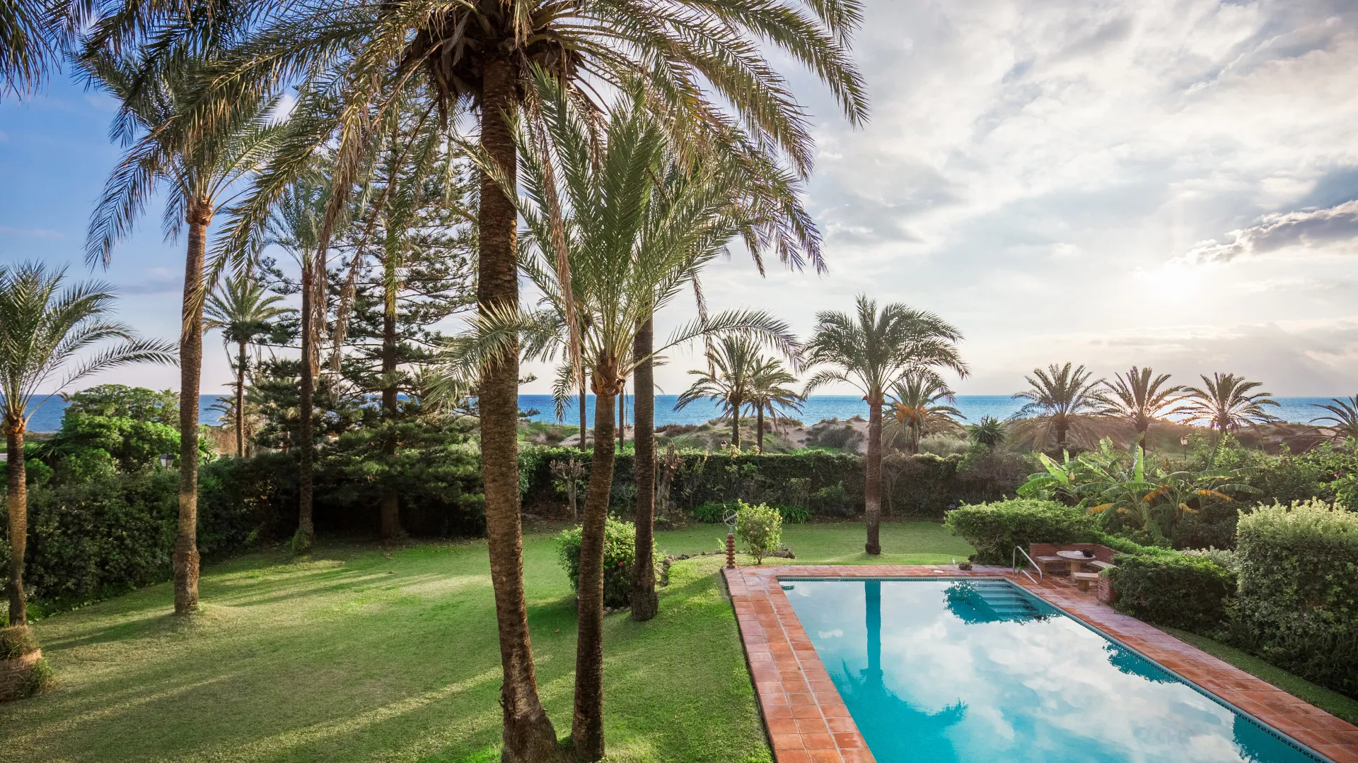 Villa con 5 dormitorios a la venta en La Reserva de los Monteros
