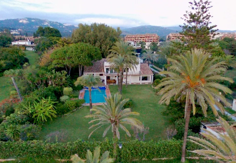 Villa con 5 dormitorios a la venta en La Reserva de los Monteros