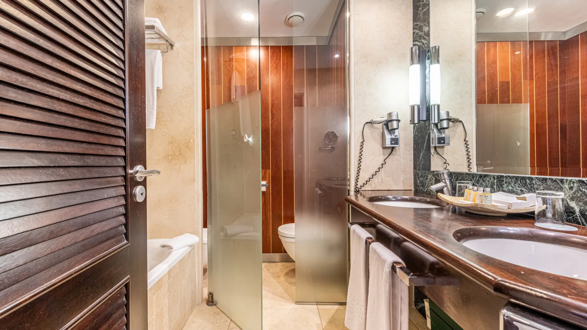 Guadalpin Banus, Ático de 2 dormitorios en venta